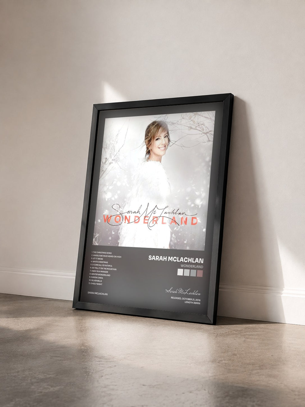 #noir Tableau de l'album Wonderland de Sarah McLachlan vu de trois quarts, cadre noir