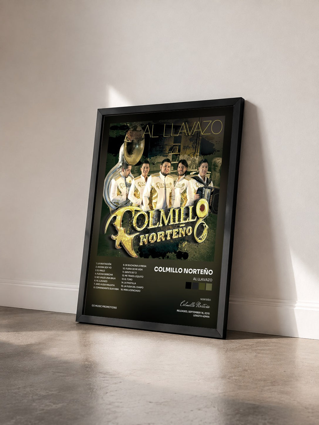 #noir Tableau de l'album Al Llavazo de Colmillo Norteño vu de trois quarts, cadre noir