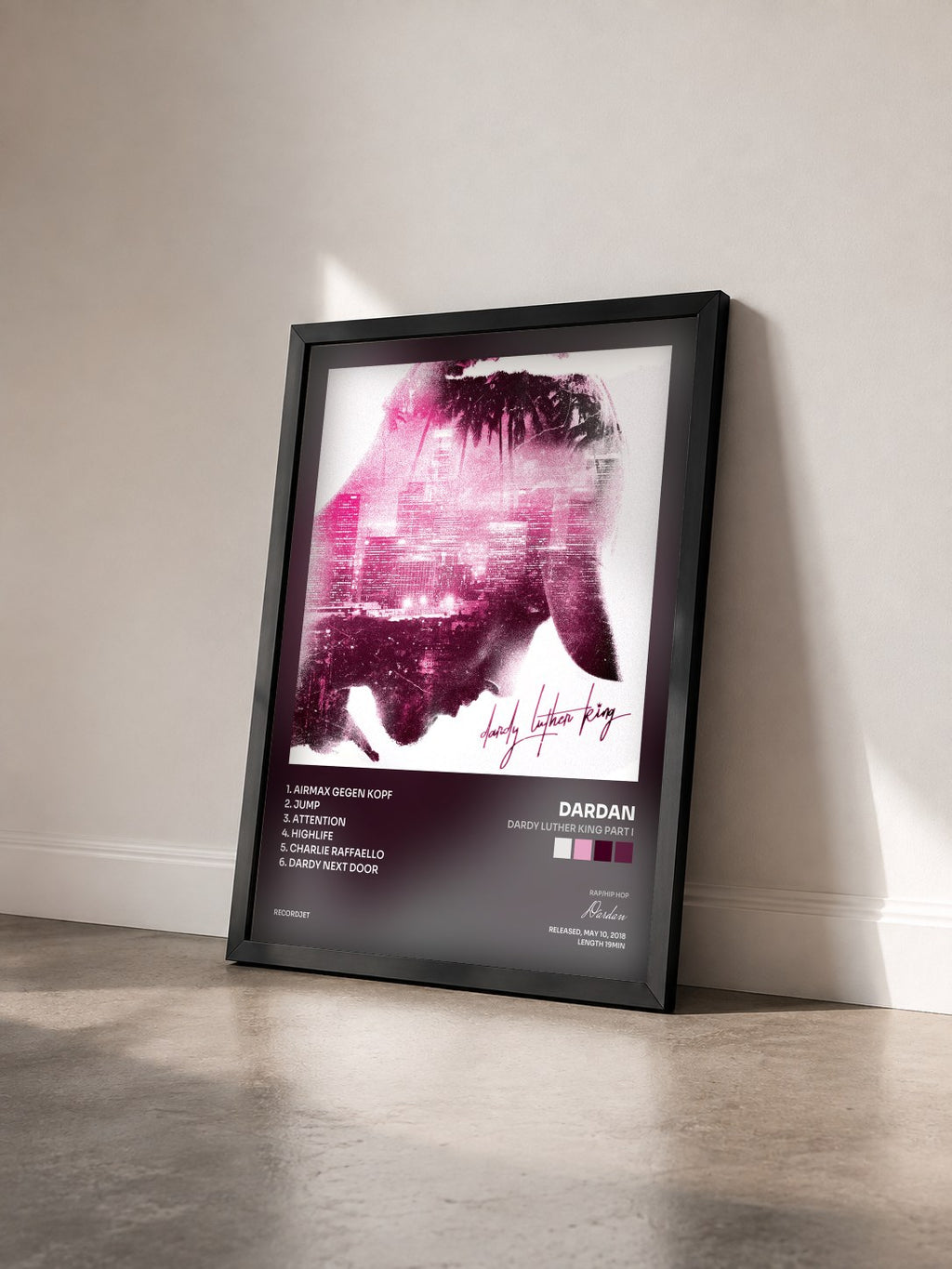#noir Tableau de l'album Dardy Luther King Part I de Dardan vu de trois quarts, cadre noir