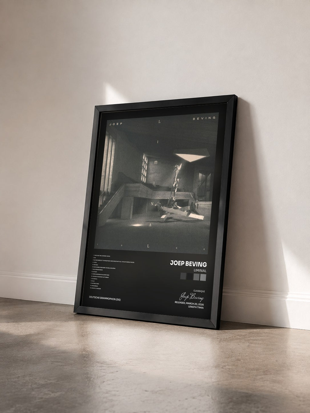 #noir Tableau de l'album Liminal de Joep Beving vu de trois quarts, cadre noir