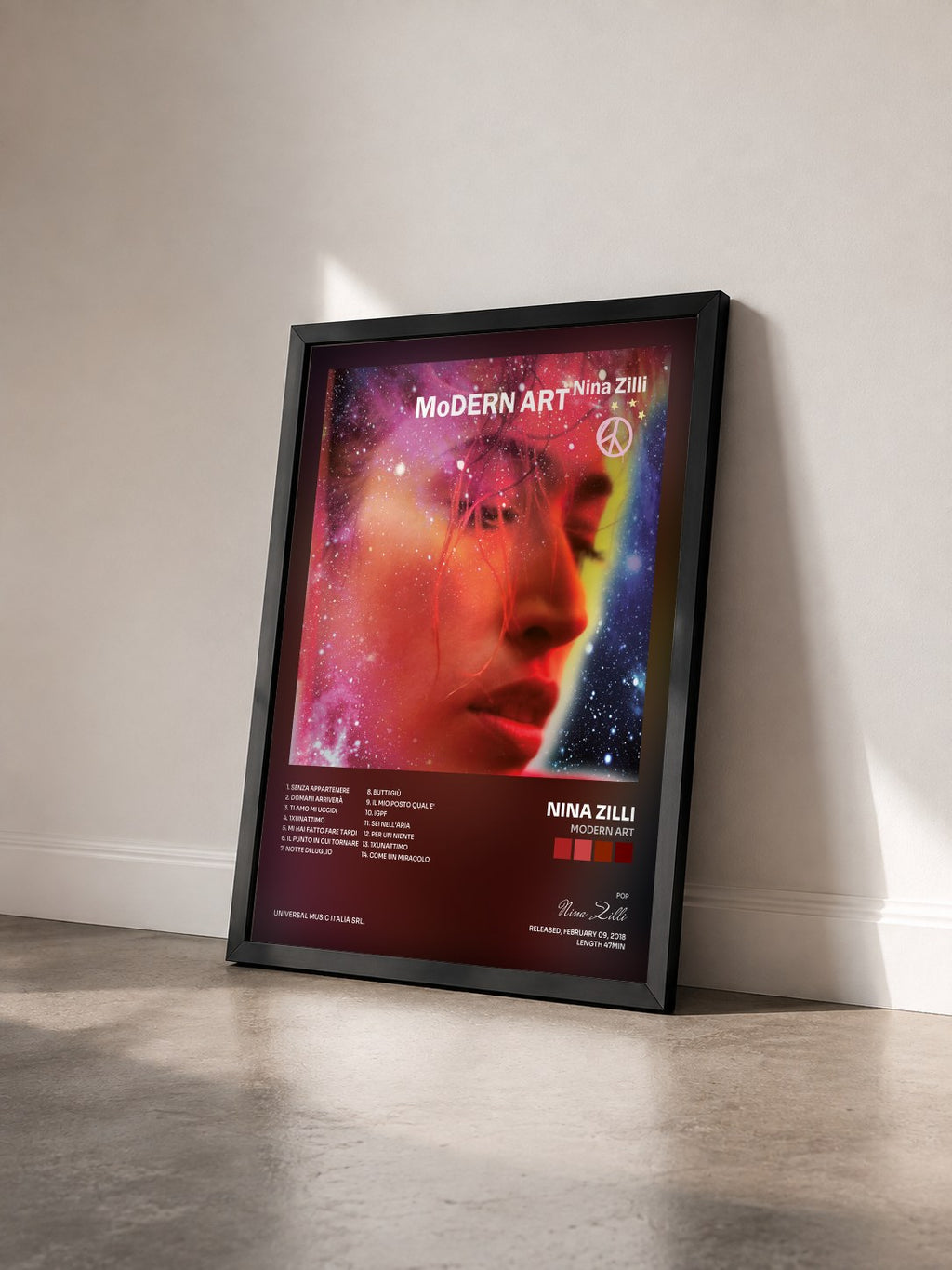 #noir Tableau de l'album Modern Art de Nina Zilli vu de trois quarts, cadre noir