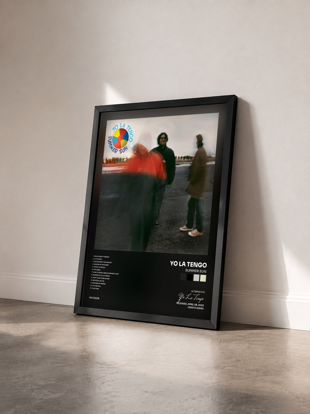 #noir Tableau de l'album Summer Sun de Yo La Tengo vu de trois quarts, cadre noir