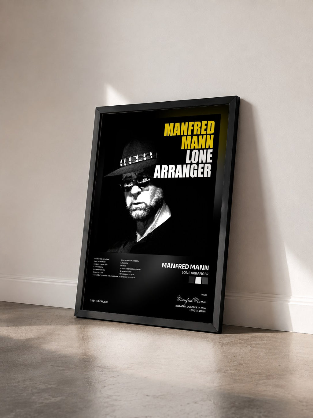 #noir Tableau de l'album Lone Arranger de Manfred Mann vu de trois quarts, cadre noir