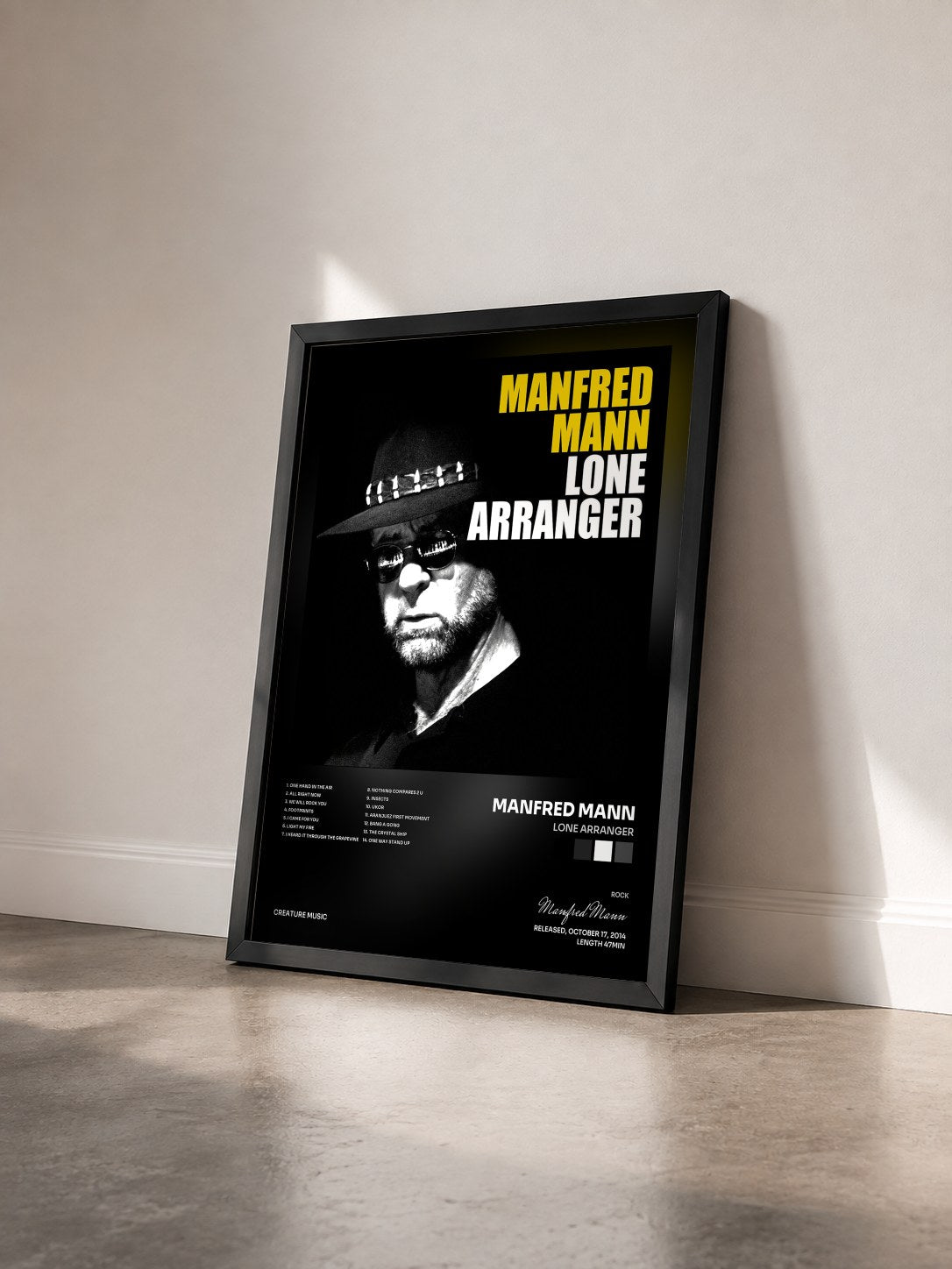 #noir Tableau de l'album Lone Arranger de Manfred Mann vu de trois quarts, cadre noir