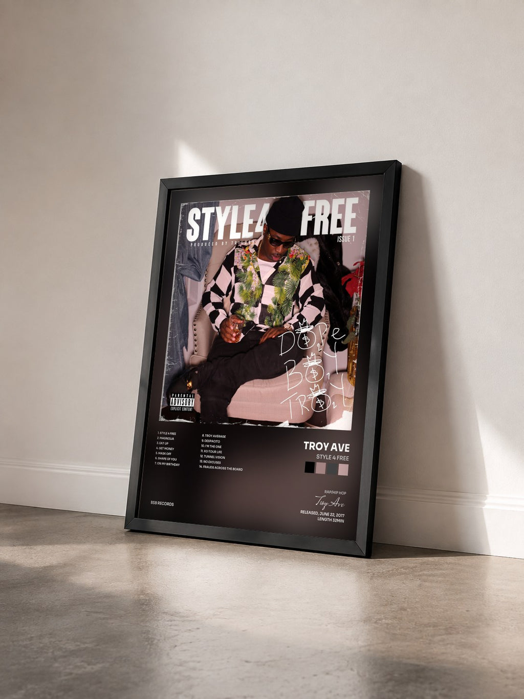 #noir Tableau de l'album Style 4 Free de Troy Ave vu de trois quarts, cadre noir