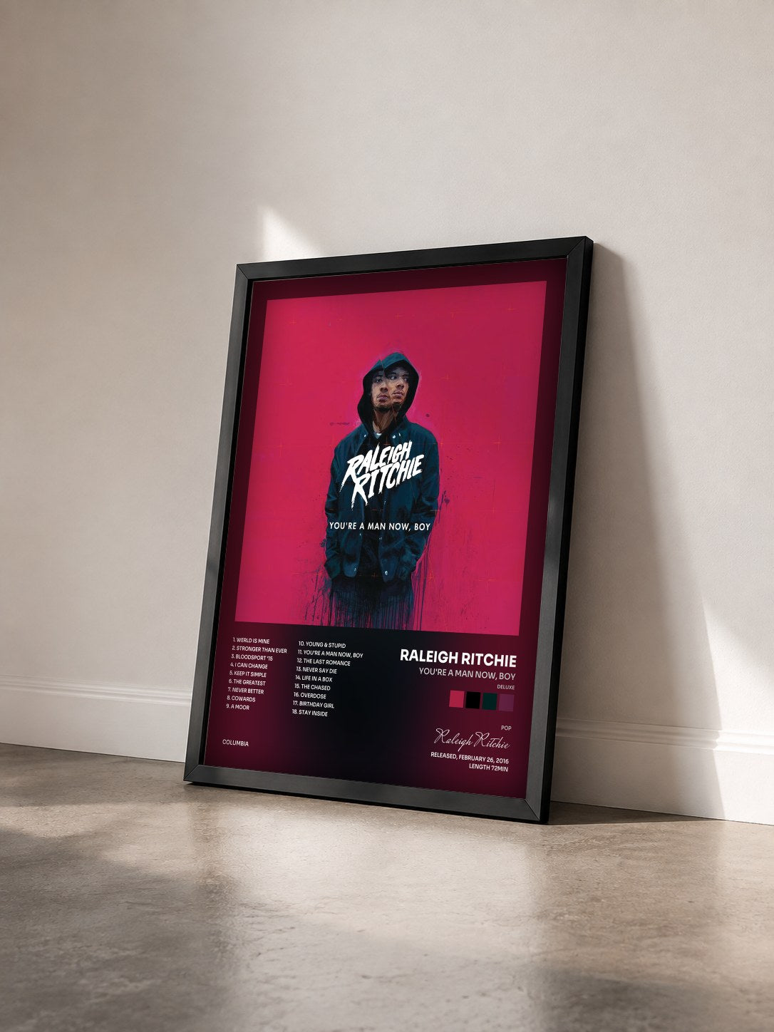 #noir Tableau de l'album You're a Man Now, Boy (Deluxe) de Raleigh Ritchie vu de trois quarts, cadre noir