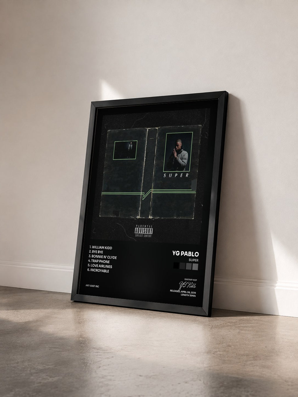 #noir Tableau de l'album Super de YG Pablo vu de trois quarts, cadre noir