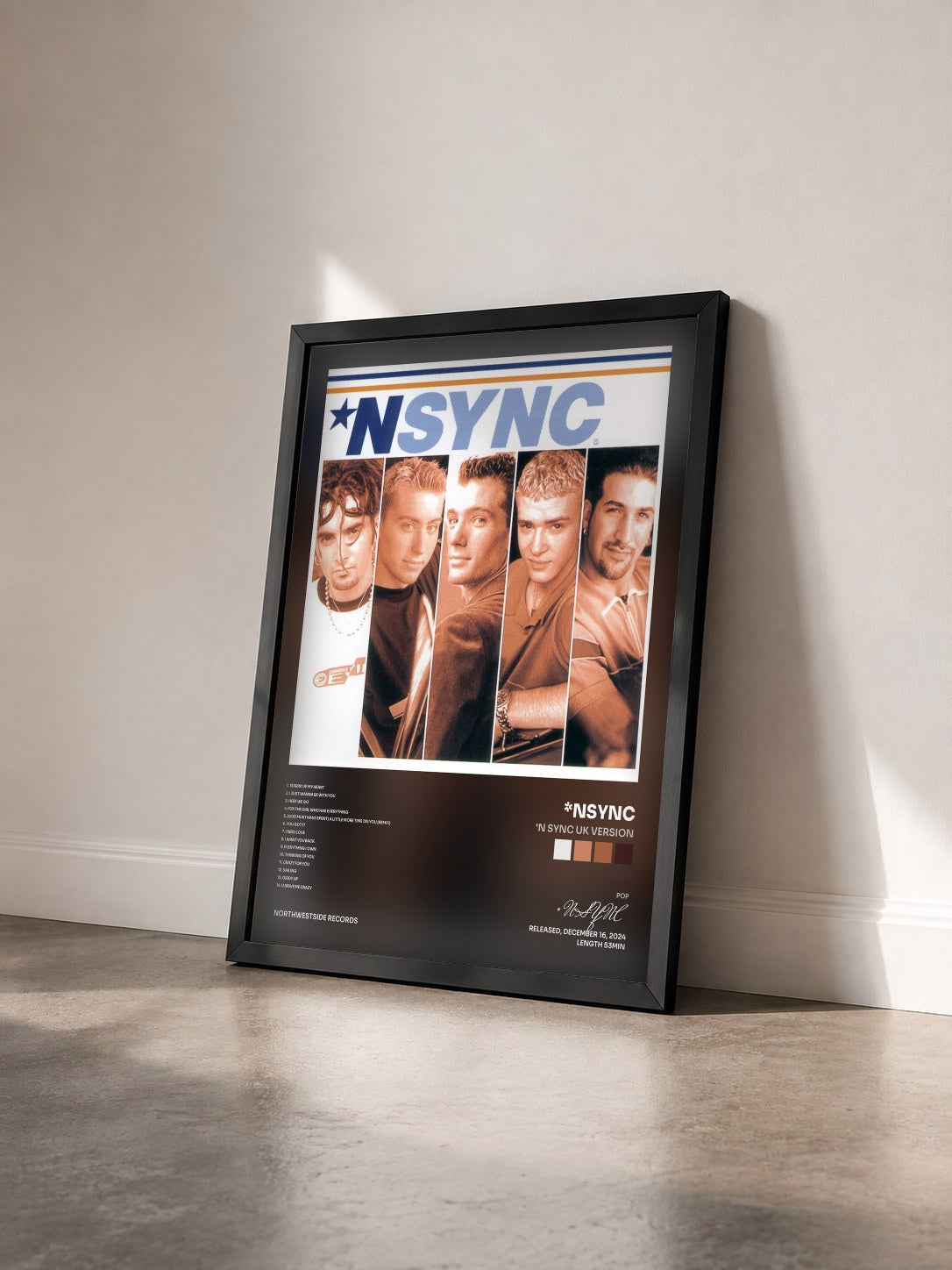 #noir Tableau de l'album 'N Sync UK Version de *NSYNC vu de trois quarts, cadre noir