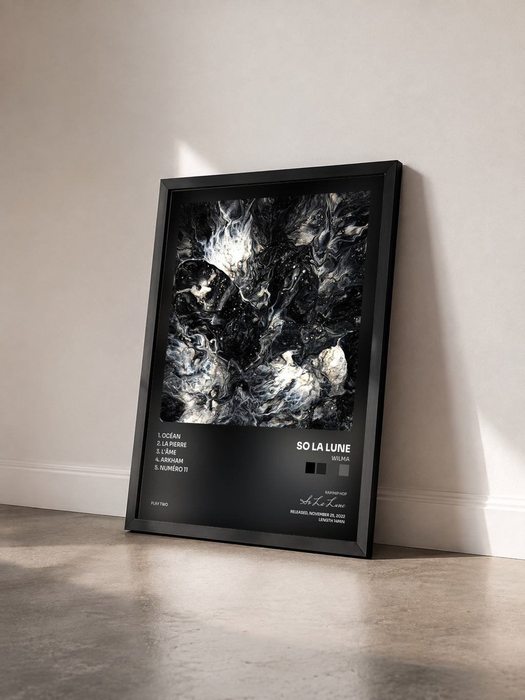 #noir Tableau de l'album Wilma de So La Lune vu de trois quarts, cadre noir