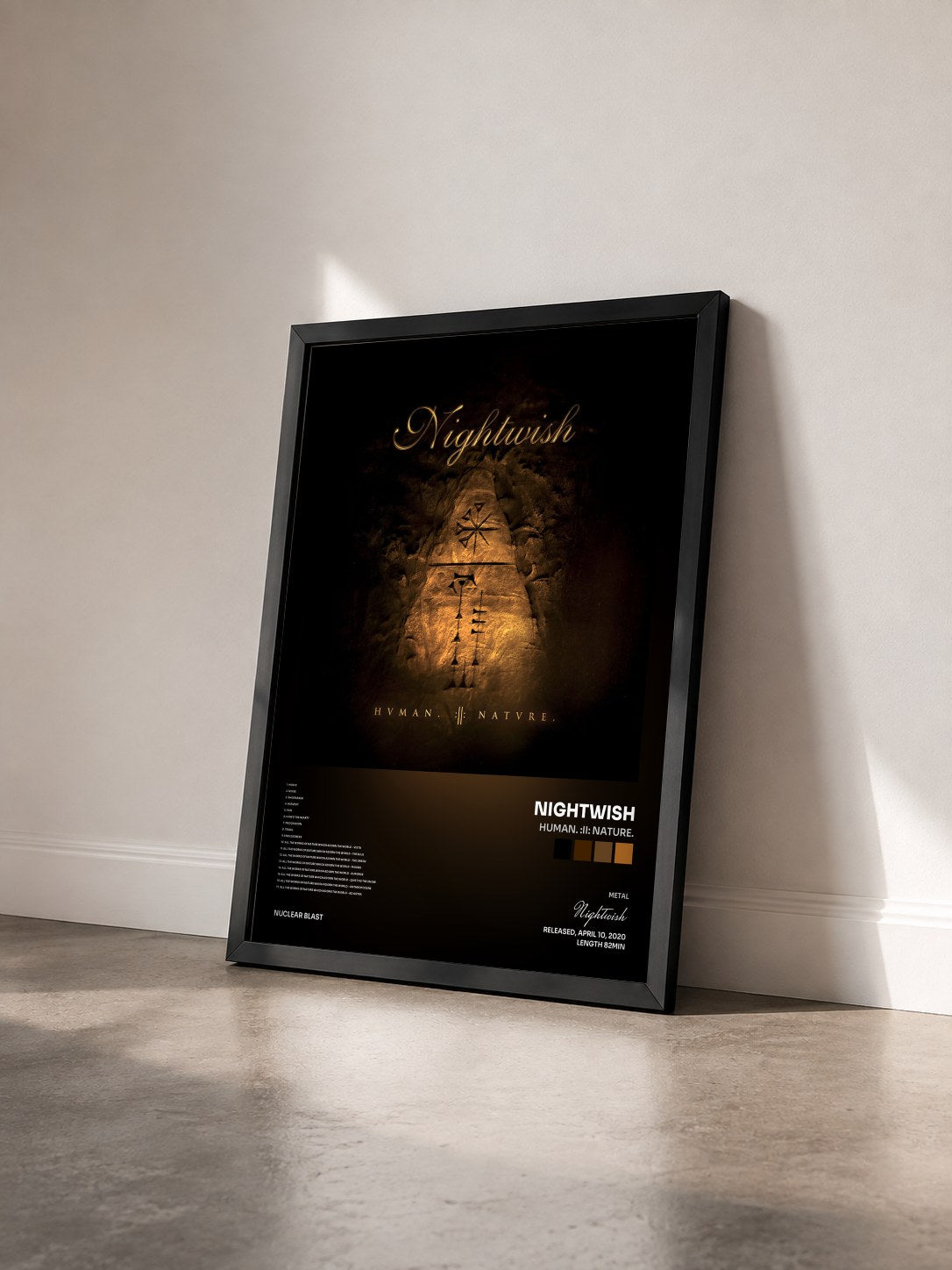 #noir Tableau de l'album HUMAN. :II: NATURE. de Nightwish vu de trois quarts, cadre noir