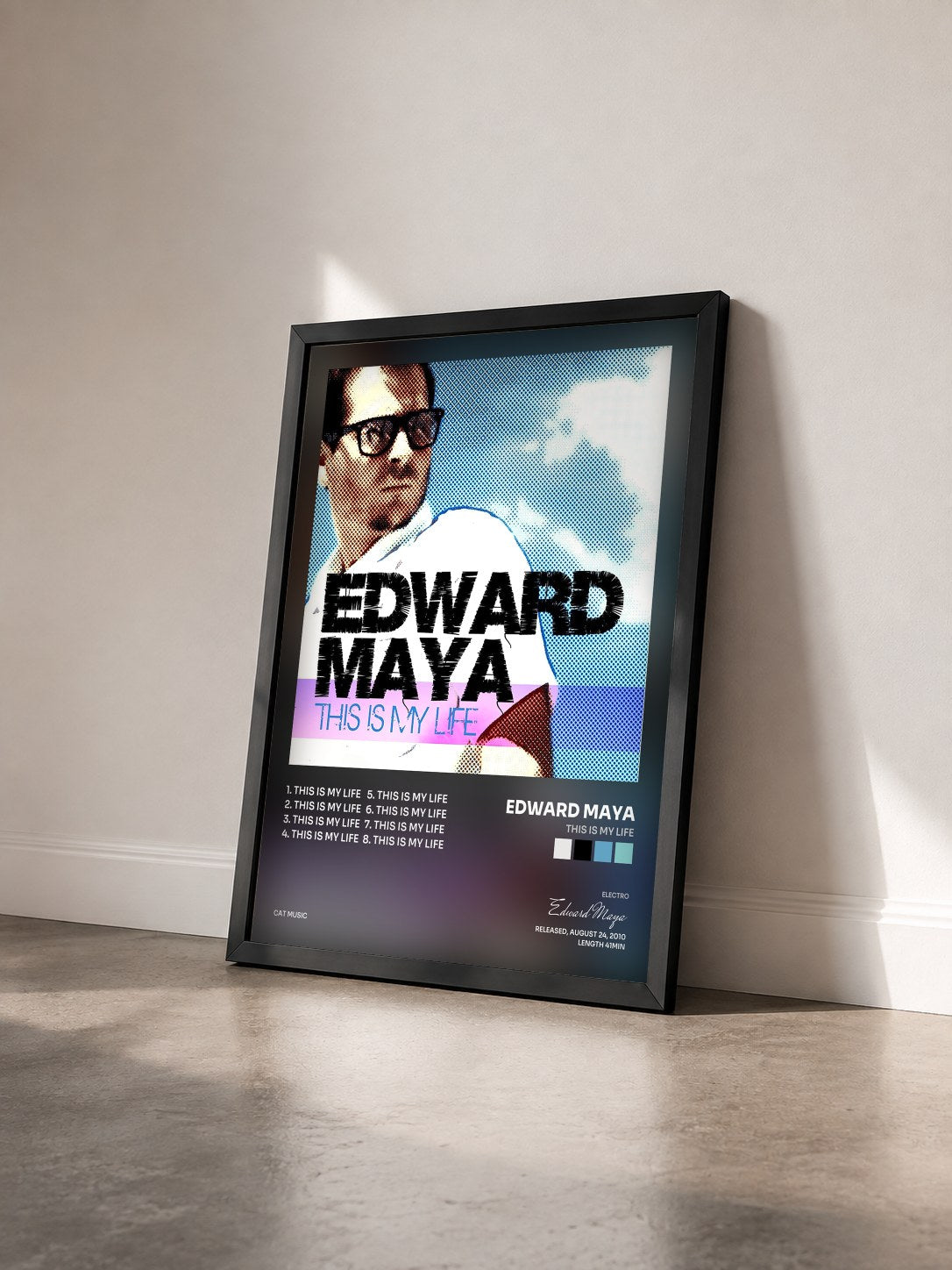 #noir Tableau de l'album This Is My Life de Edward Maya vu de trois quarts, cadre noir