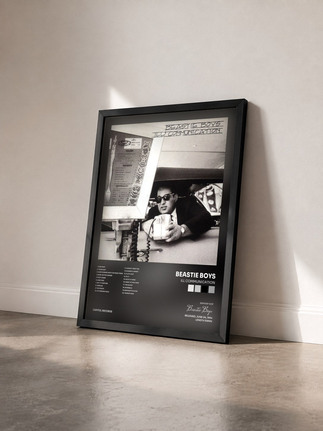 #noir Tableau de l'album Ill Communication de Beastie Boys vu de trois quarts, cadre noir