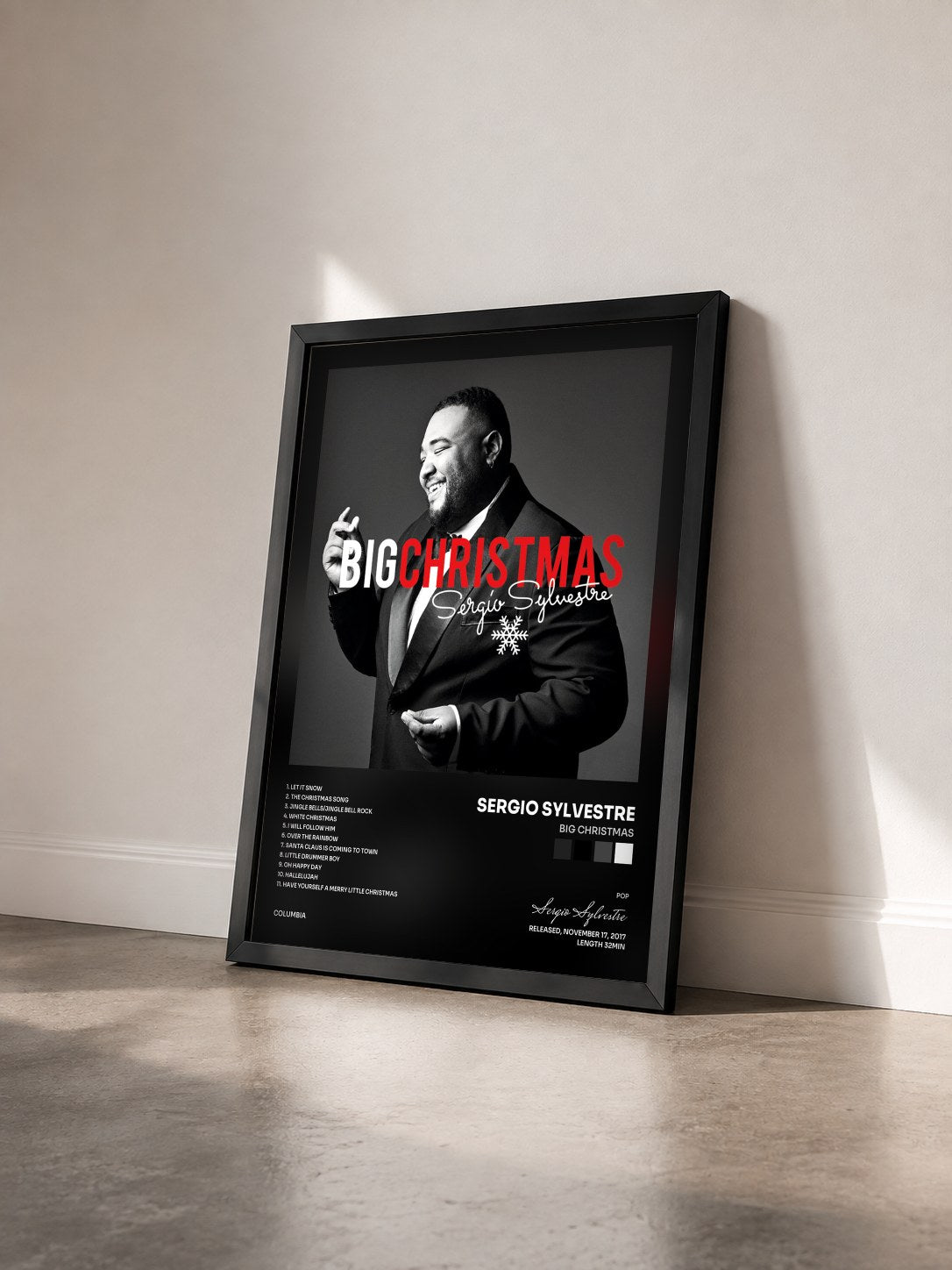#noir Tableau de l'album Big Christmas de Sergio Sylvestre vu de trois quarts, cadre noir
