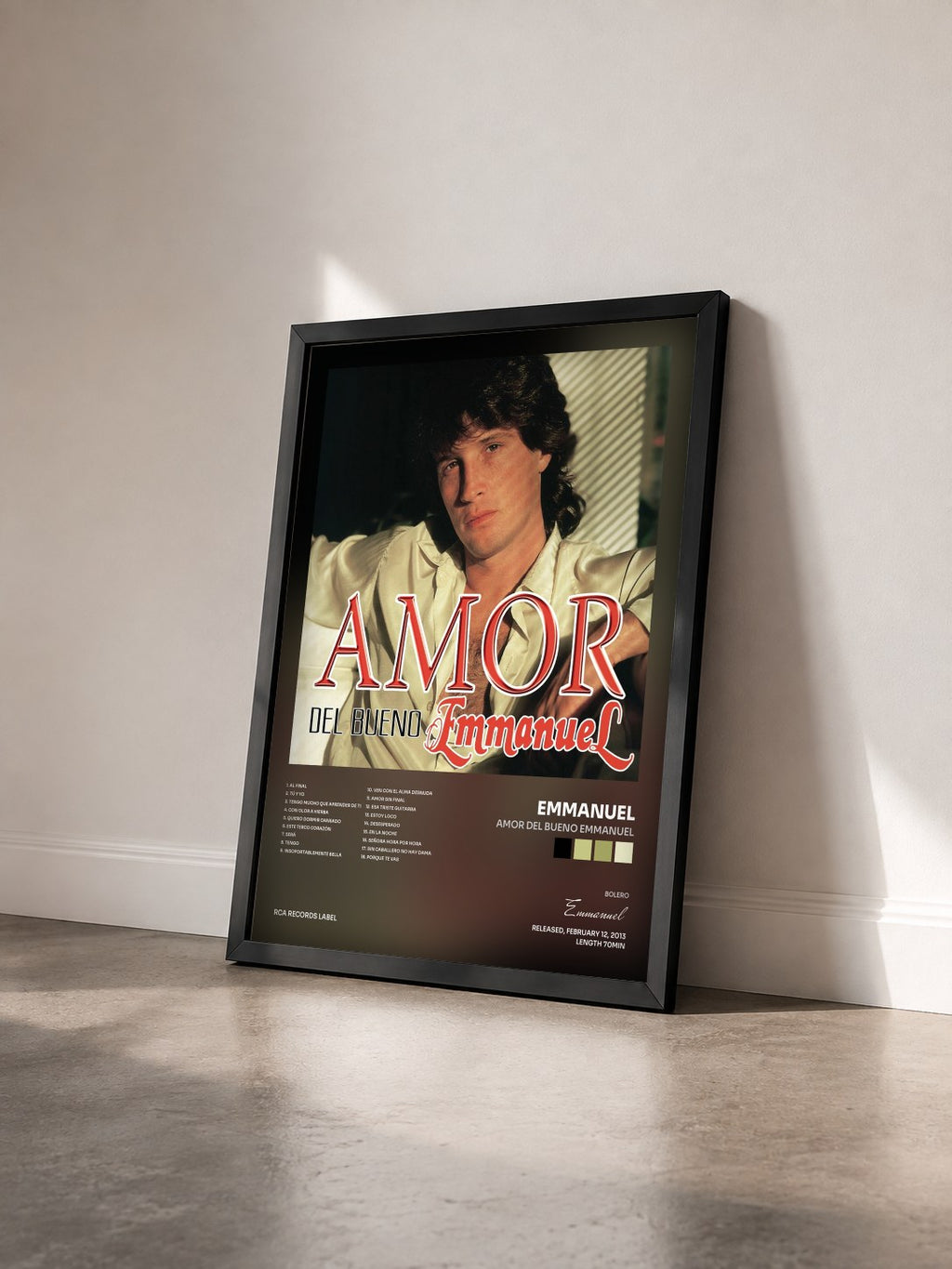 #noir Tableau de l'album Amor Del Bueno Emmanuel de Emmanuel vu de trois quarts, cadre noir