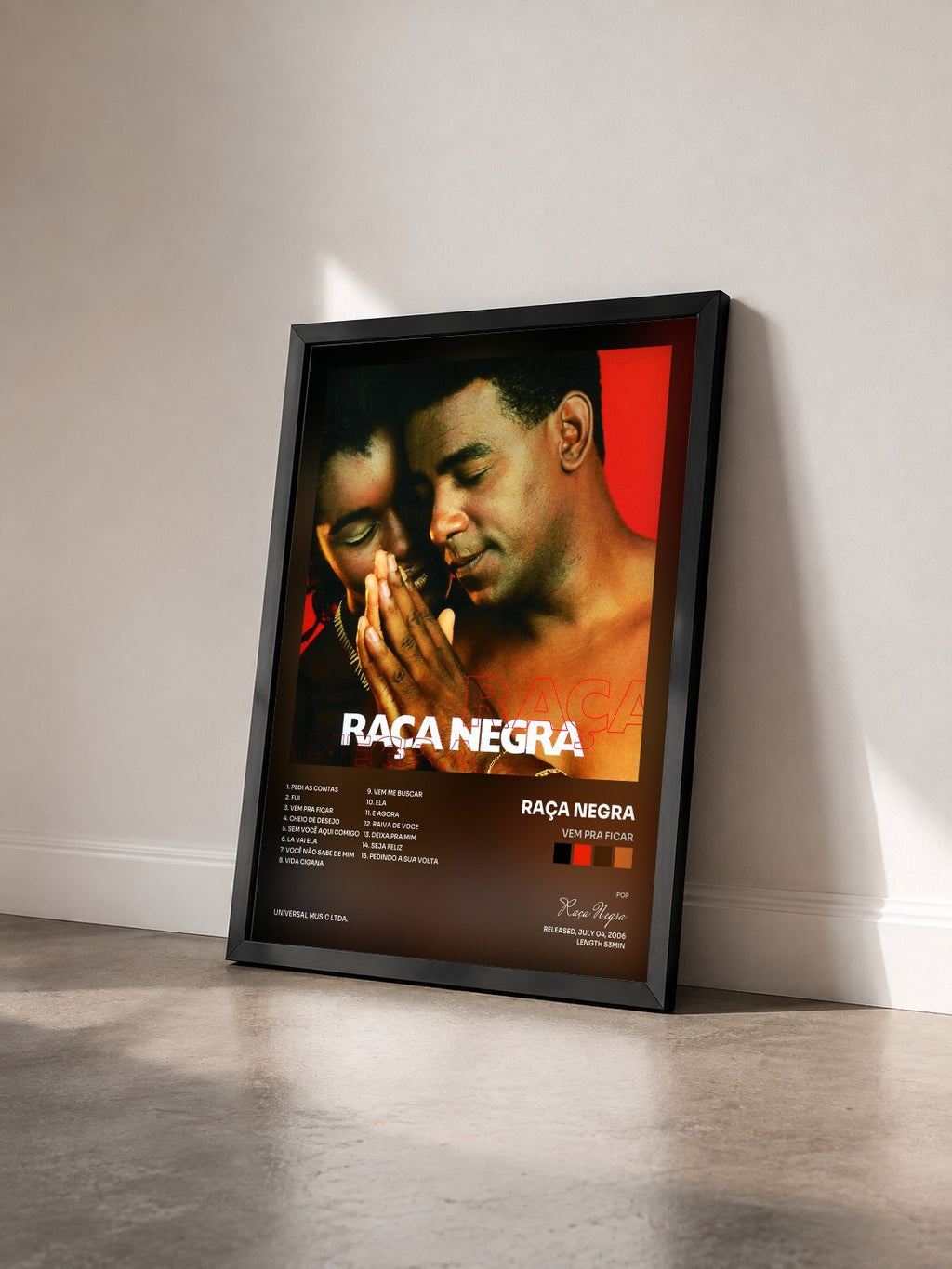 #noir Tableau de l'album Vem Pra Ficar de Raça Negra vu de trois quarts, cadre noir