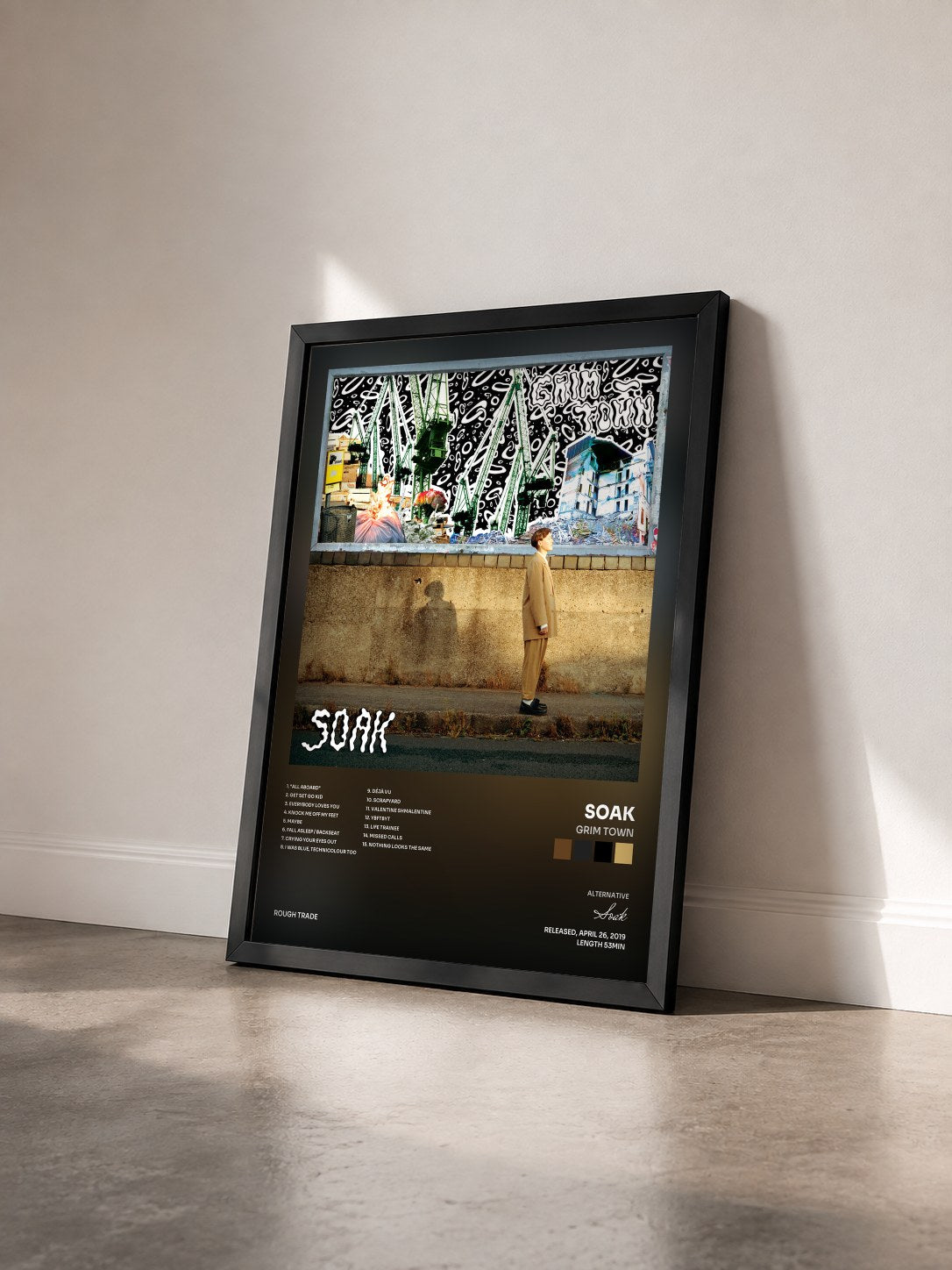 #noir Tableau de l'album Grim Town de Soak vu de trois quarts, cadre noir