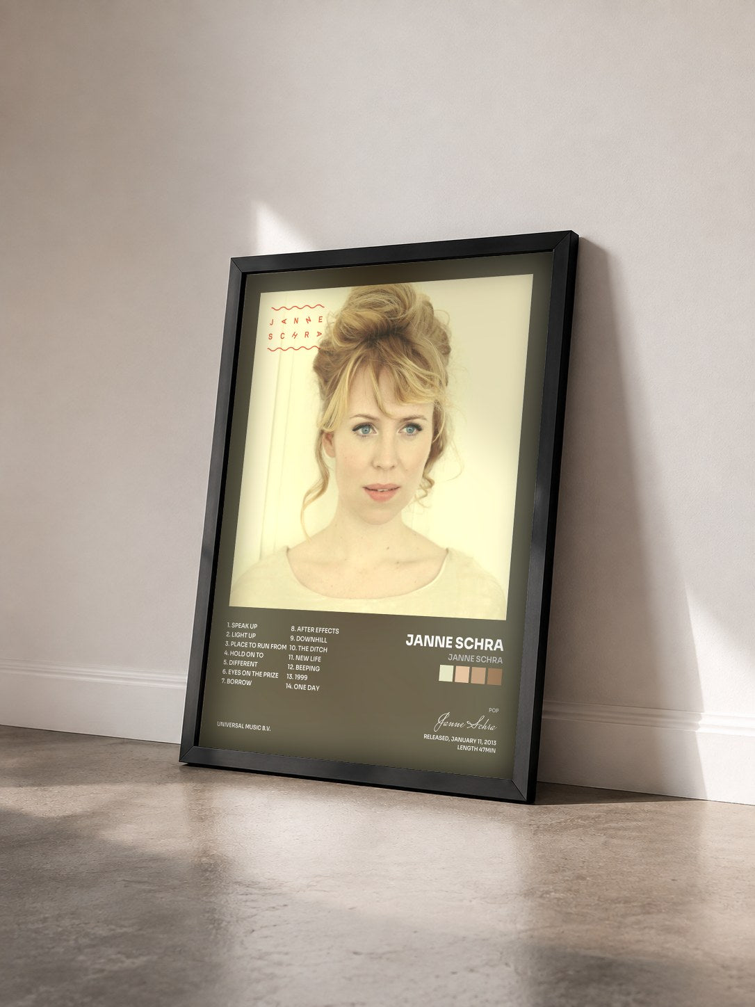 #noir Tableau de l'album Janne Schra de Janne Schra vu de trois quarts, cadre noir