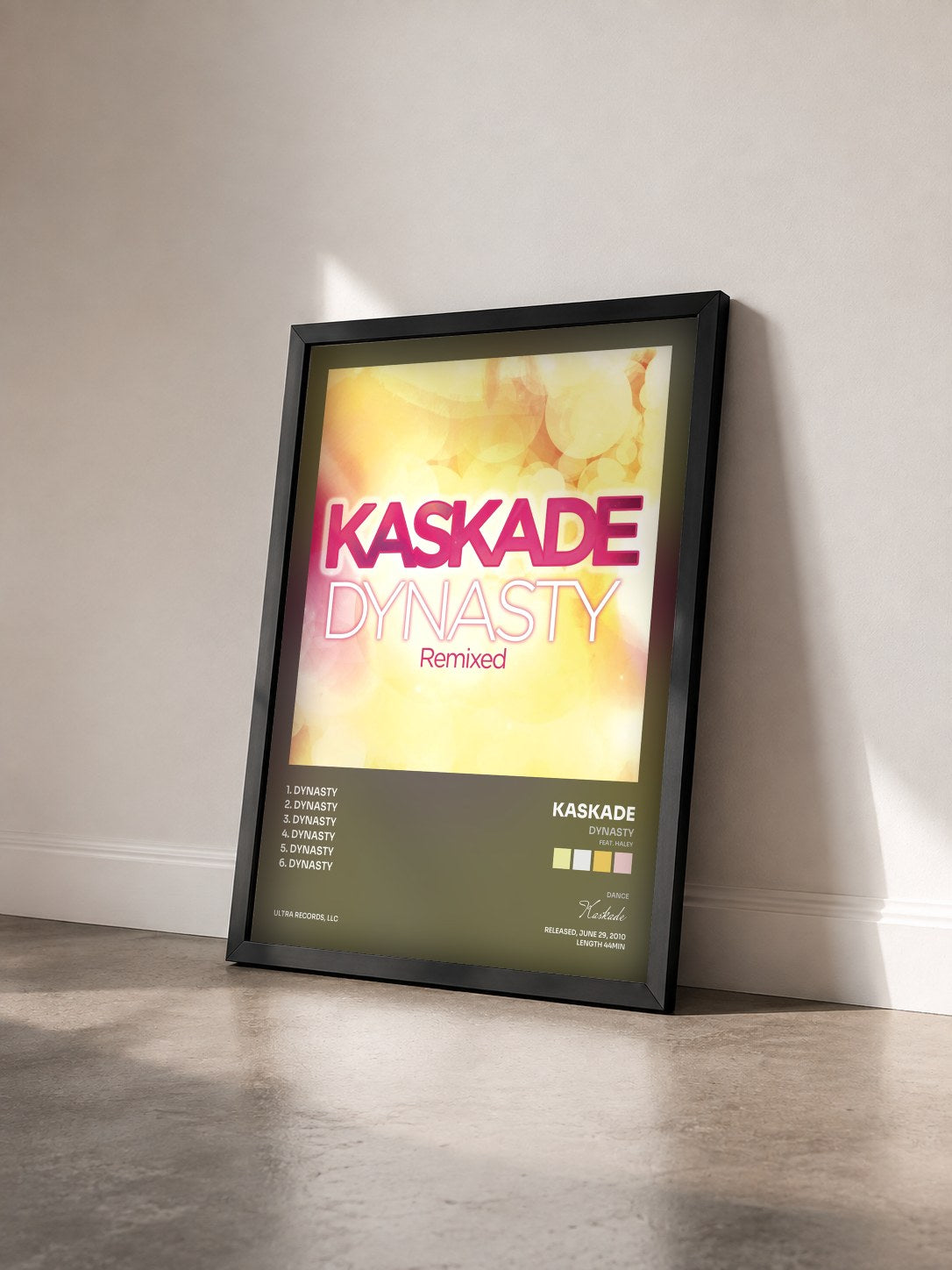 #noir Tableau de l'album Dynasty (feat. Haley) de Kaskade vu de trois quarts, cadre noir