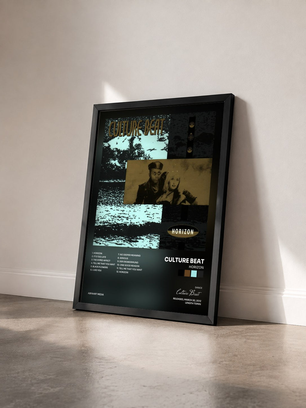 #noir Tableau de l'album Horizon de Culture Beat vu de trois quarts, cadre noir