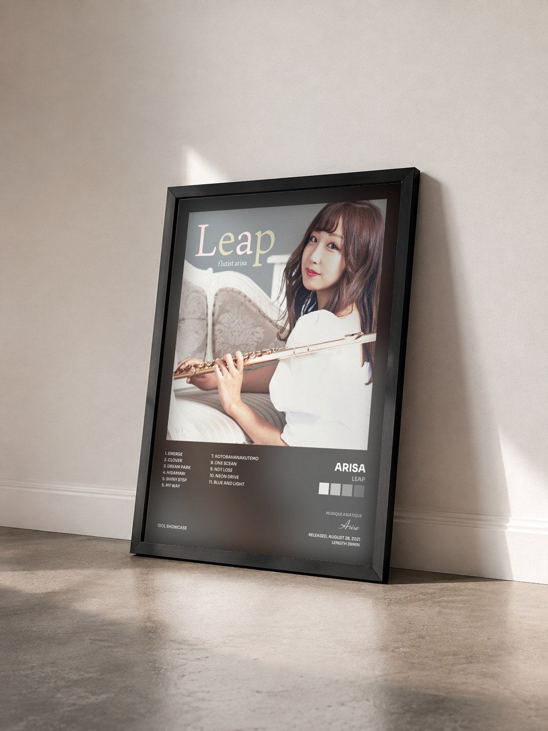 #noir Tableau de l'album Leap de Arisa vu de trois quarts, cadre noir