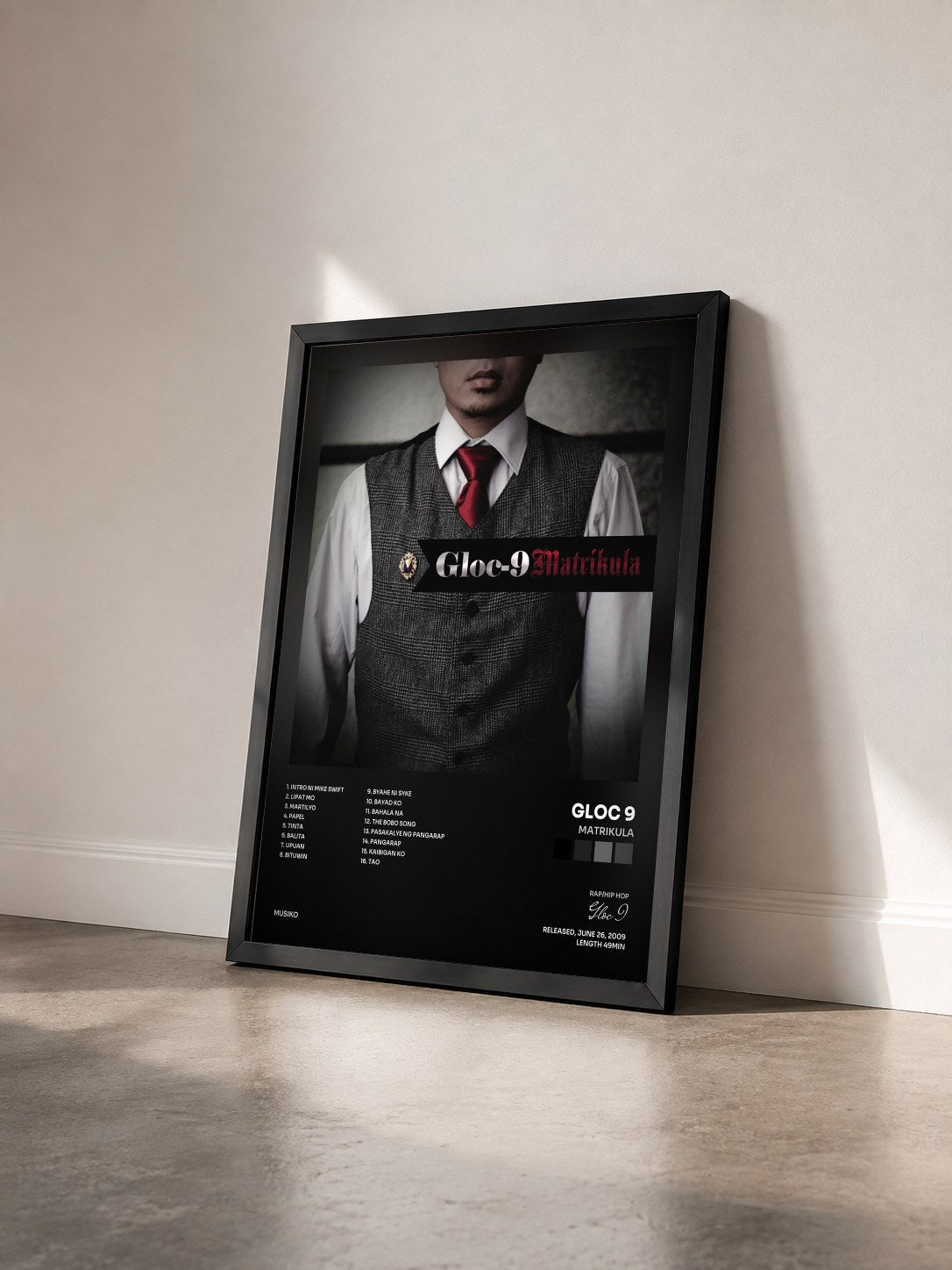 #noir Tableau de l'album Matrikula de Gloc 9 vu de trois quarts, cadre noir