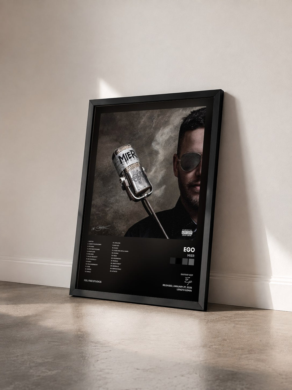 #noir Tableau de l'album MIER de Ego vu de trois quarts, cadre noir