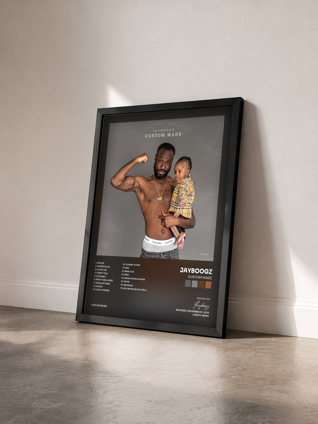 #noir Tableau de l'album Custom Made de Jayboogz vu de trois quarts, cadre noir
