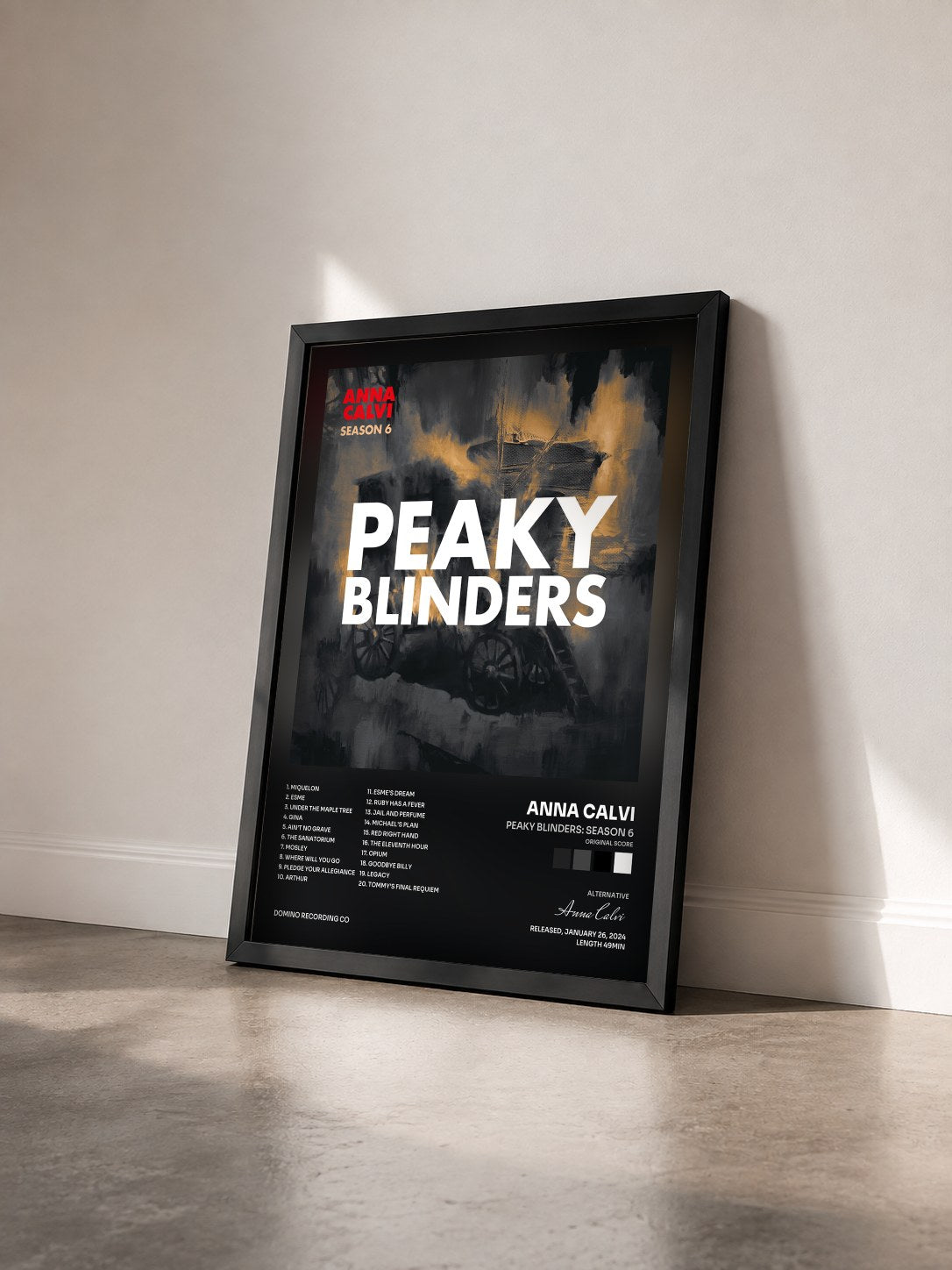 #noir Tableau de l'album Peaky Blinders: Season 6 (Original Score) de Anna Calvi vu de trois quarts, cadre noir