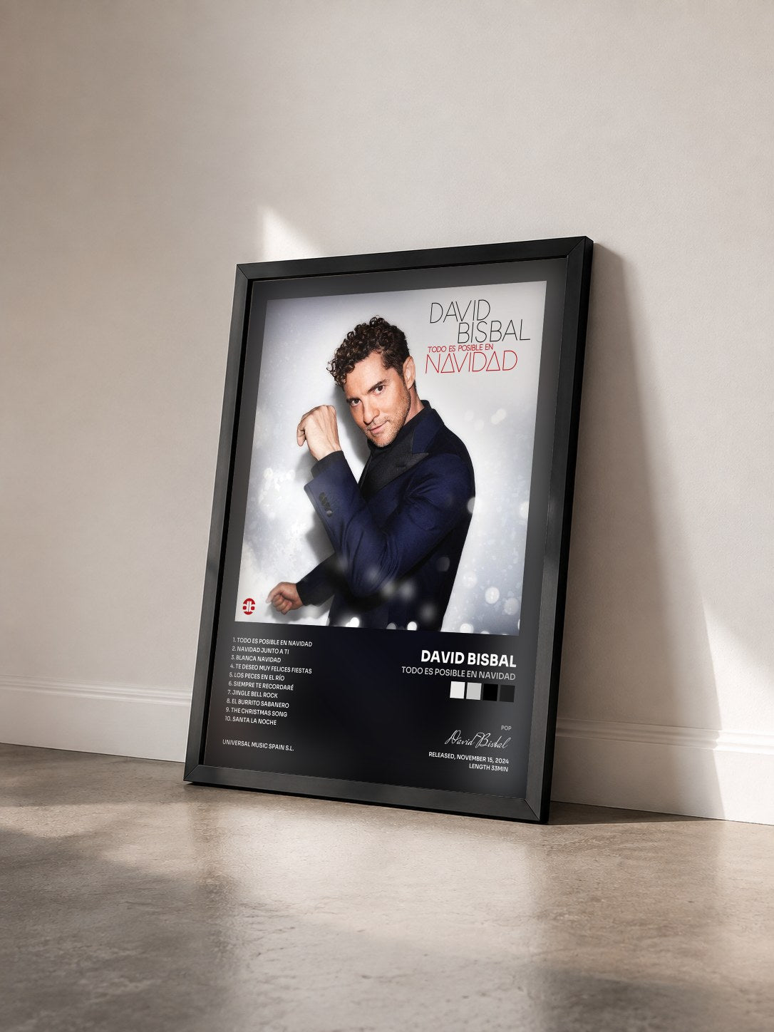 #noir Tableau de l'album Todo Es Posible En Navidad de David Bisbal vu de trois quarts, cadre noir