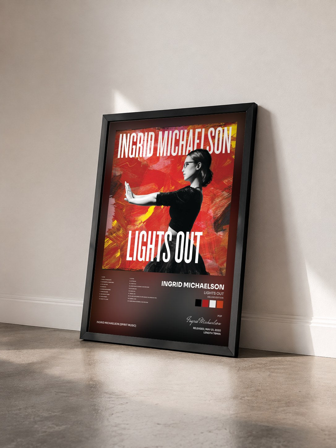 #noir Tableau de l'album Lights Out (Deluxe Edition) de Ingrid Michaelson vu de trois quarts, cadre noir