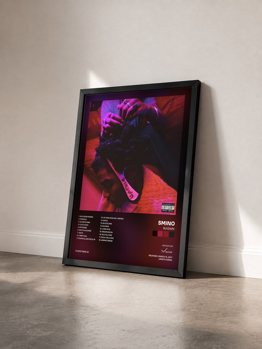 #noir Tableau de l'album blkswn de Smino vu de trois quarts, cadre noir