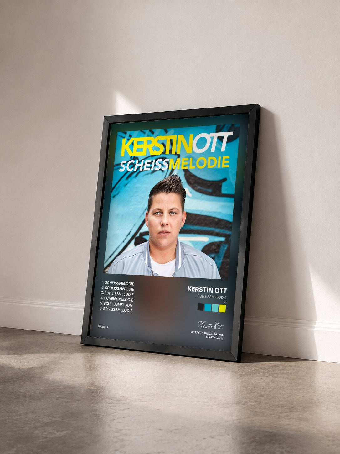 #noir Tableau de l'album Scheissmelodie (EP) de Kerstin Ott vu de trois quarts, cadre noir