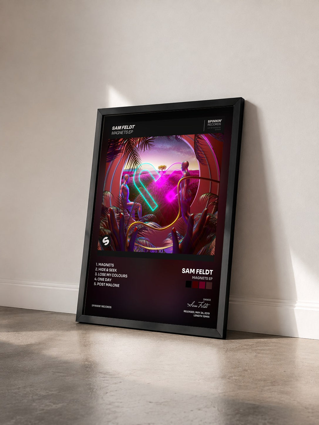 #noir Tableau de l'album Magnets EP de Sam Feldt vu de trois quarts, cadre noir