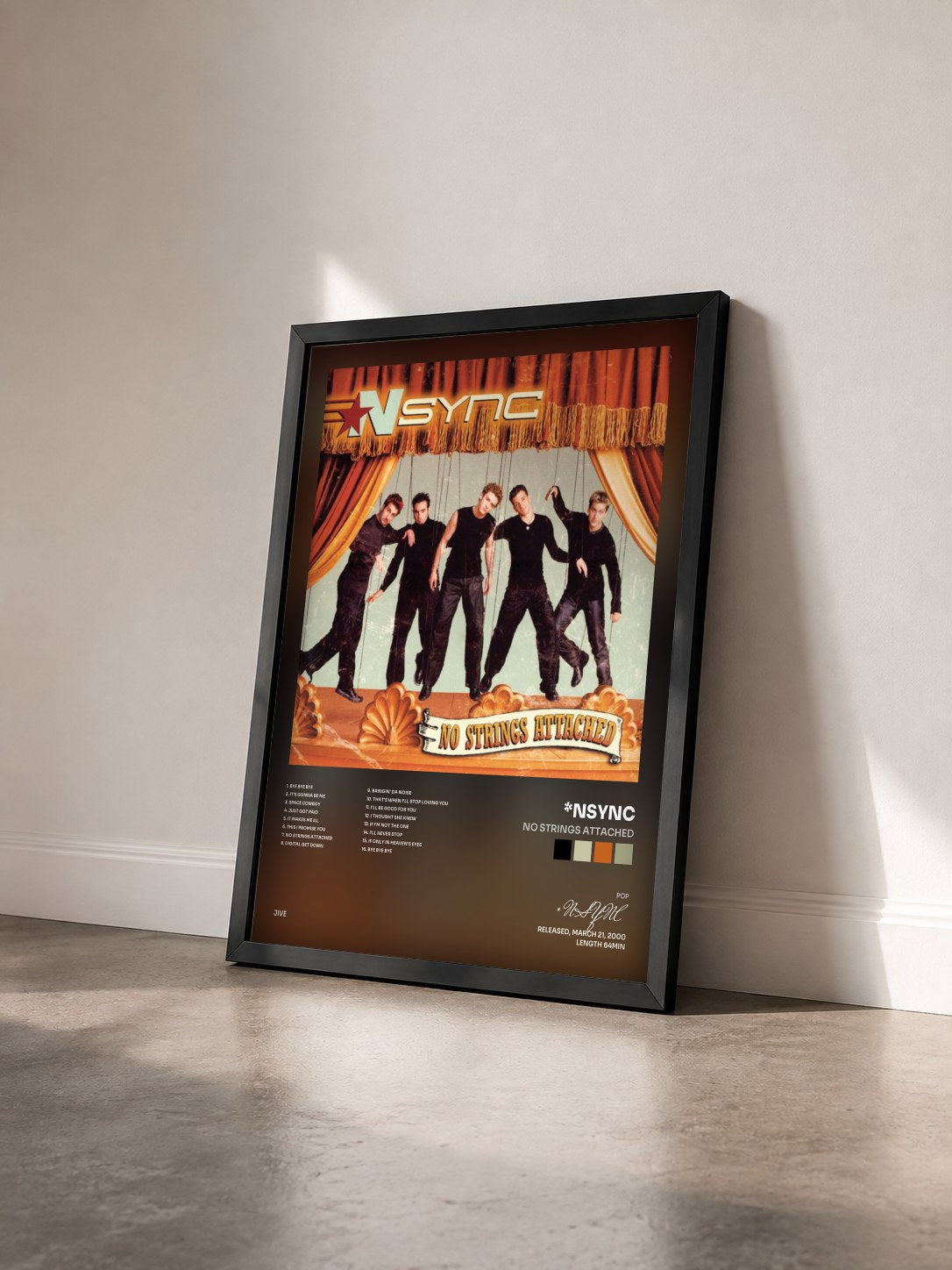 #noir Tableau de l'album No Strings Attached de *NSYNC vu de trois quarts, cadre noir