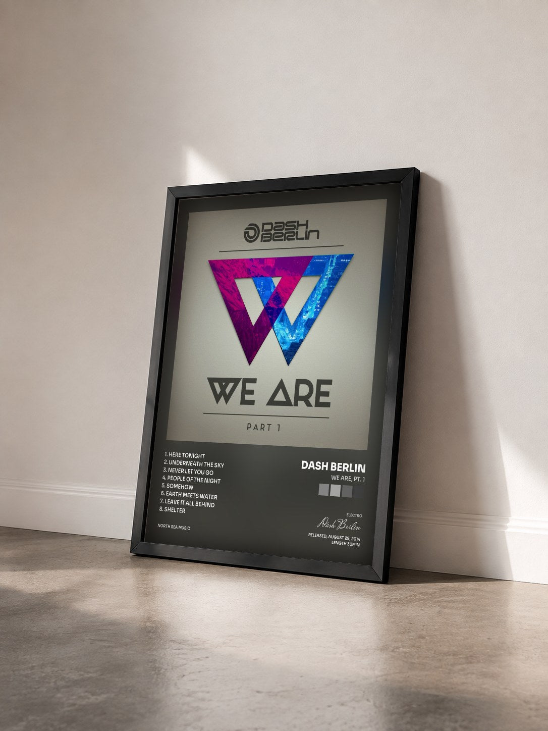 #noir Tableau de l'album We Are, Pt. 1 de Dash Berlin vu de trois quarts, cadre noir