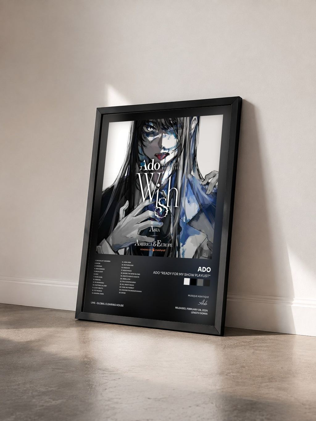 #noir Tableau de l'album Ado "Ready For My Show Playlist" de Ado vu de trois quarts, cadre noir
