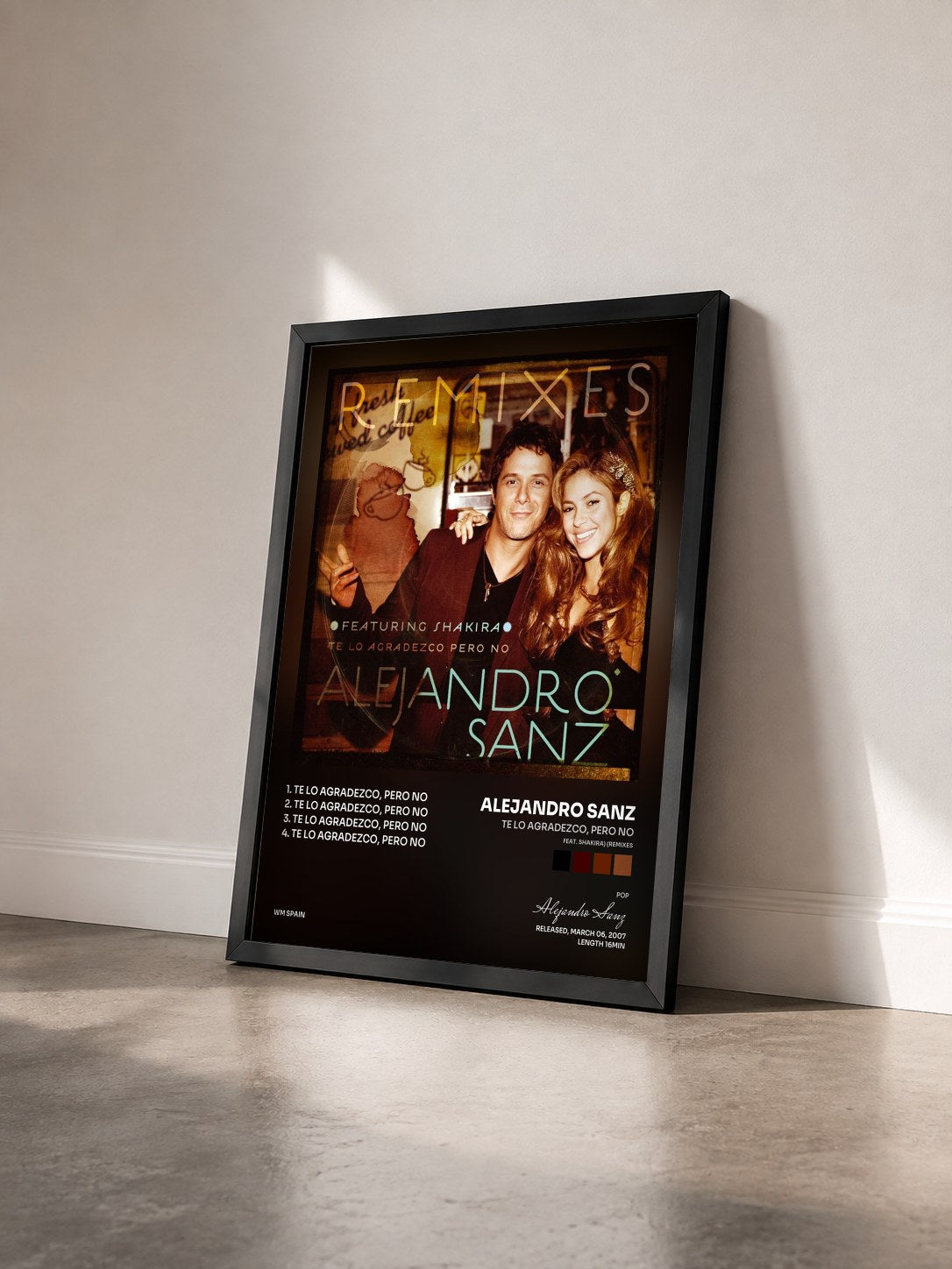 #noir Tableau de l'album Te lo agradezco, pero no (feat. Shakira) (Remixes) de Alejandro Sanz vu de trois quarts, cadre noir