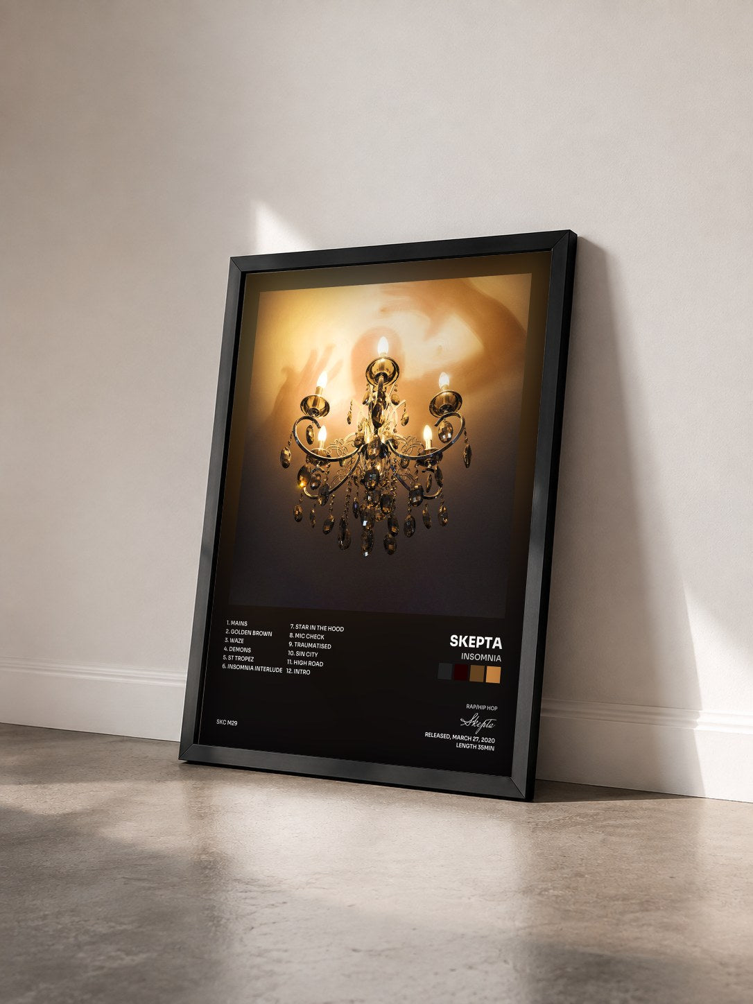#noir Tableau de l'album Insomnia de Skepta vu de trois quarts, cadre noir