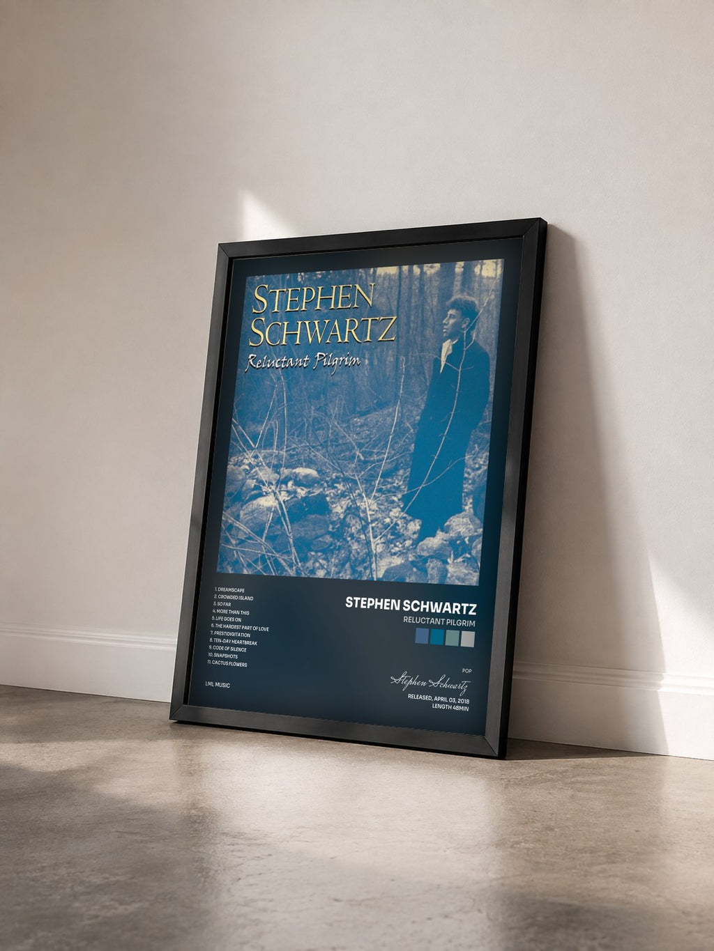 #noir Tableau de l'album Reluctant Pilgrim de Stephen Schwartz vu de trois quarts, cadre noir