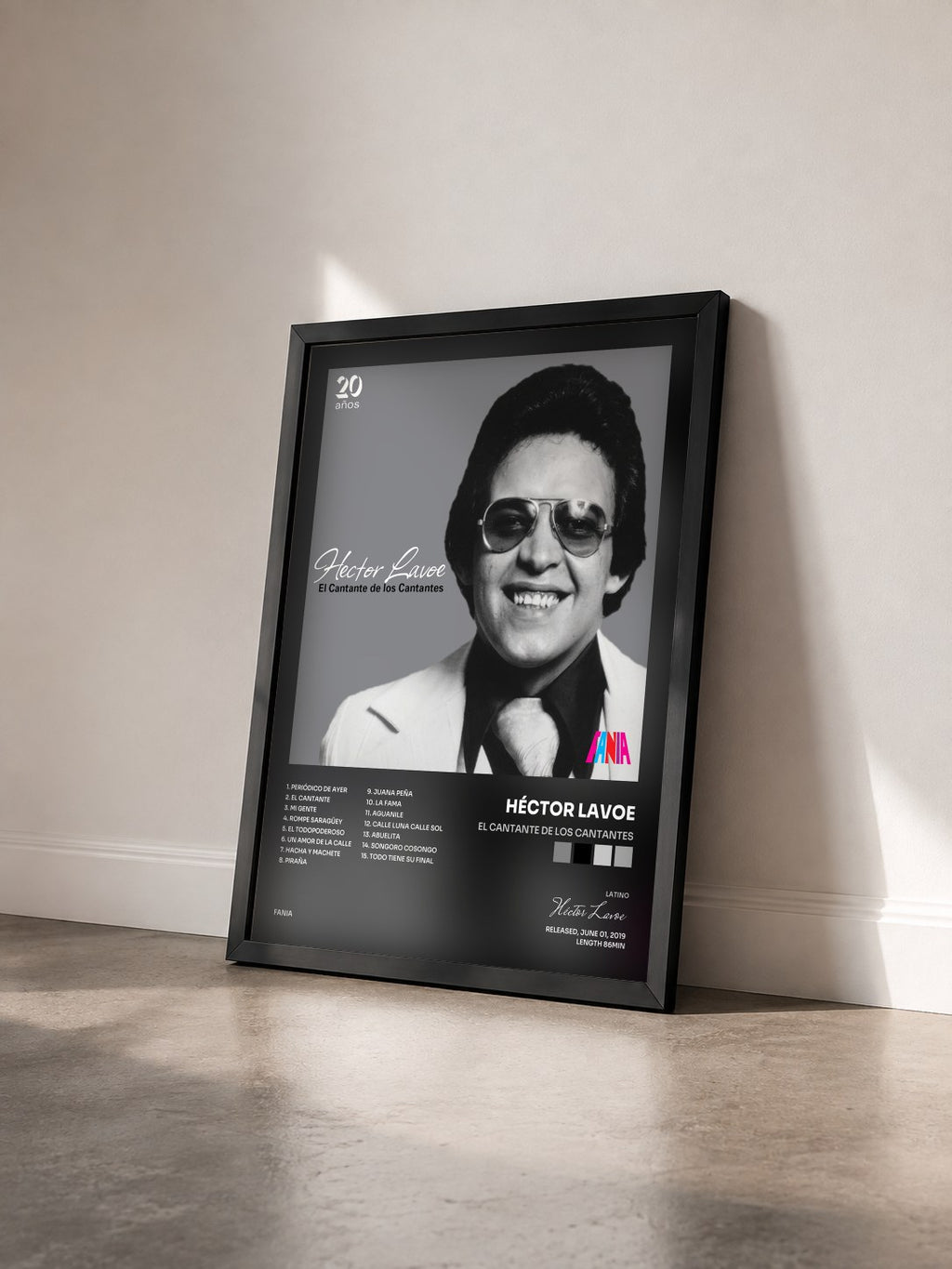 #noir Tableau de l'album El Cantante De Los Cantantes de Héctor Lavoe vu de trois quarts, cadre noir