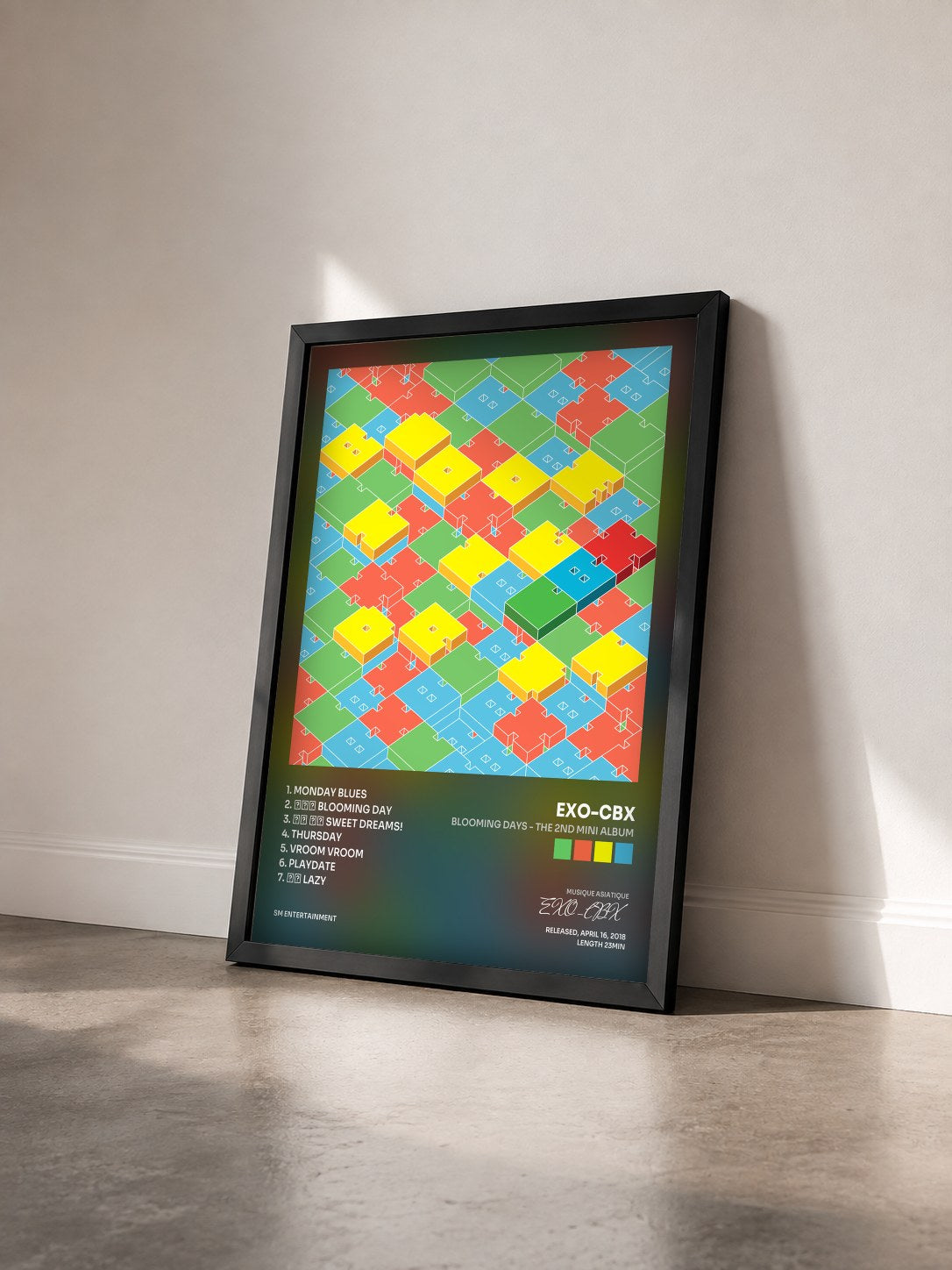 #noir Tableau de l'album Blooming Days - The 2nd Mini Album de EXO-CBX vu de trois quarts, cadre noir