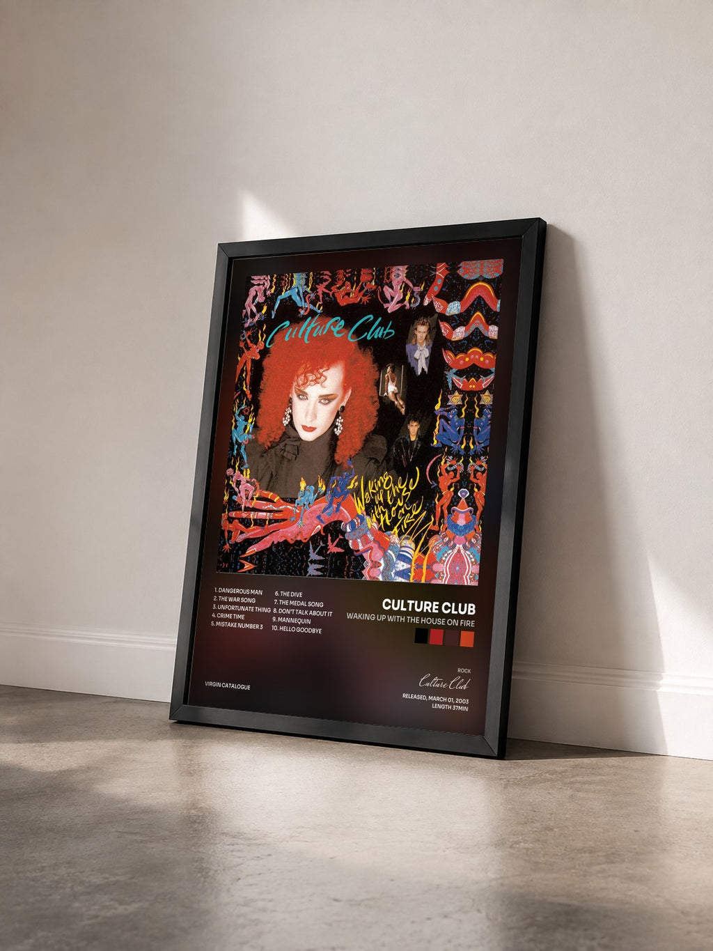 #noir Tableau de l'album Waking Up With The House On Fire de Culture Club vu de trois quarts, cadre noir