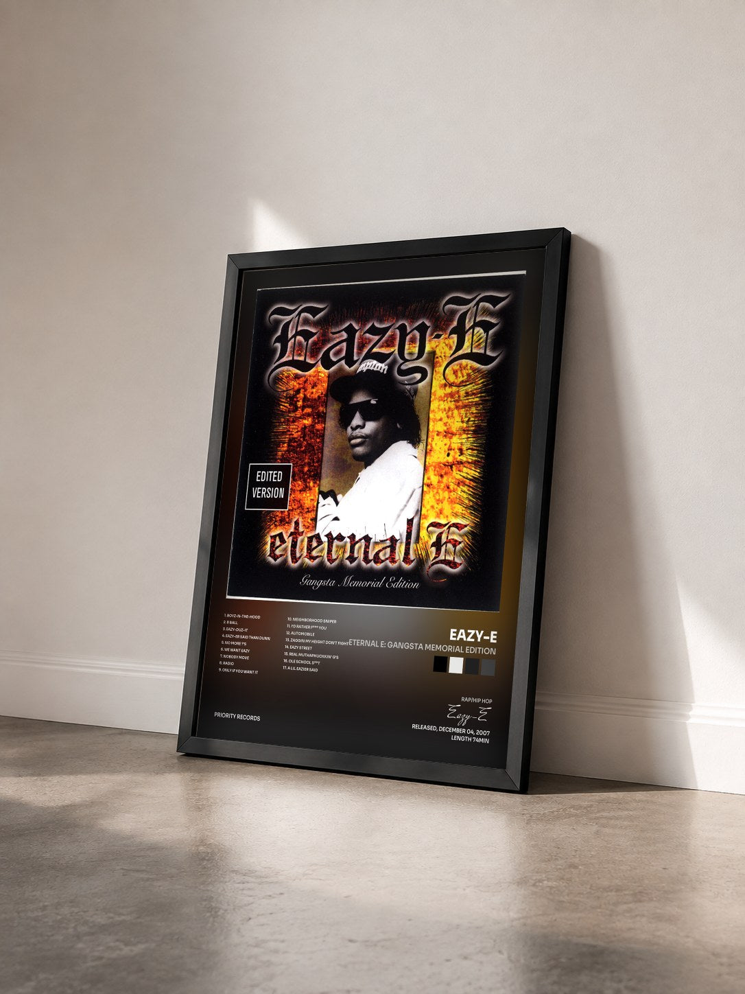 #noir Tableau de l'album Eternal E: Gangsta Memorial Edition de Eazy-E vu de trois quarts, cadre noir