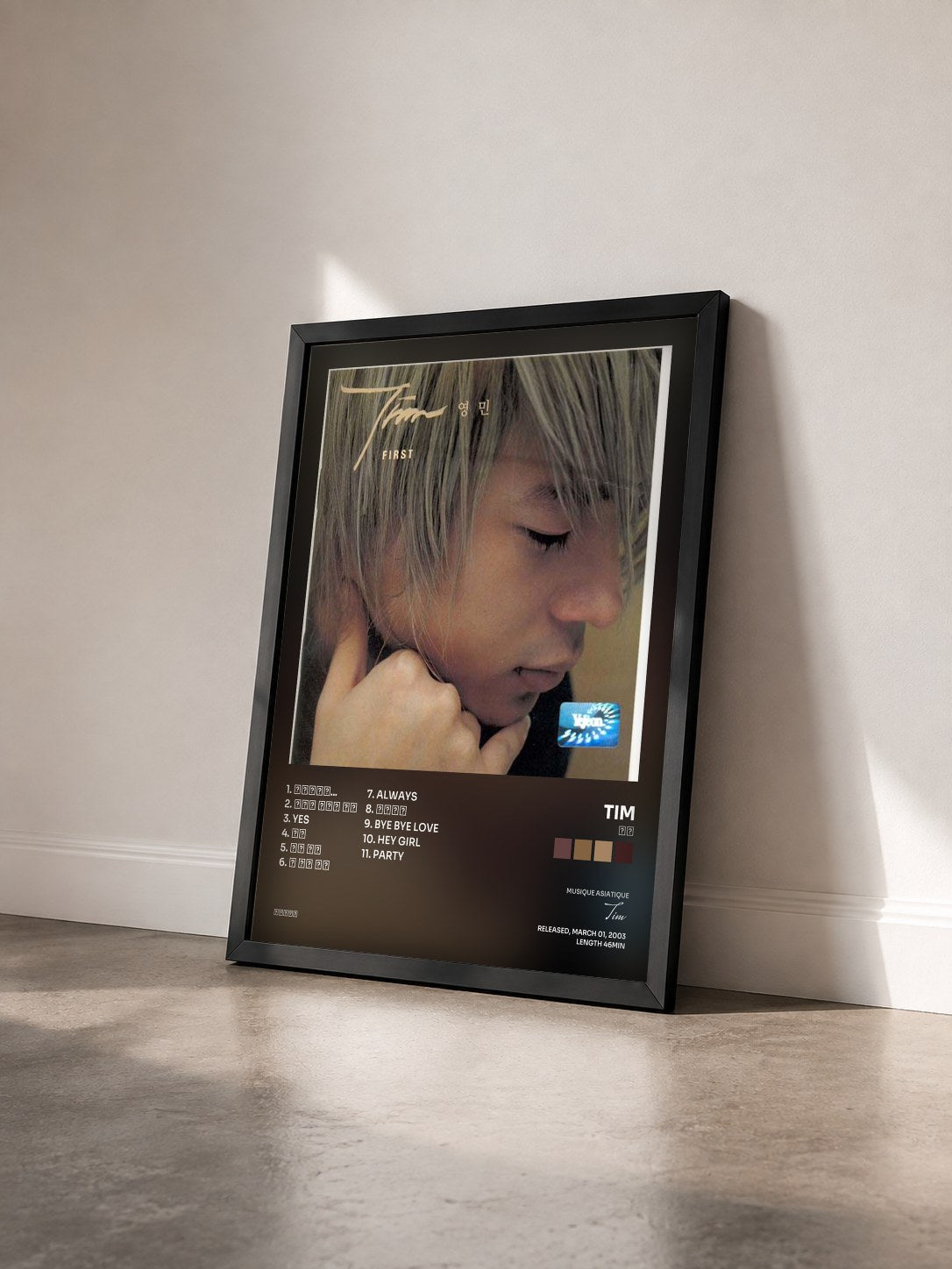 #noir Tableau de l'album 영민 de Tim vu de trois quarts, cadre noir