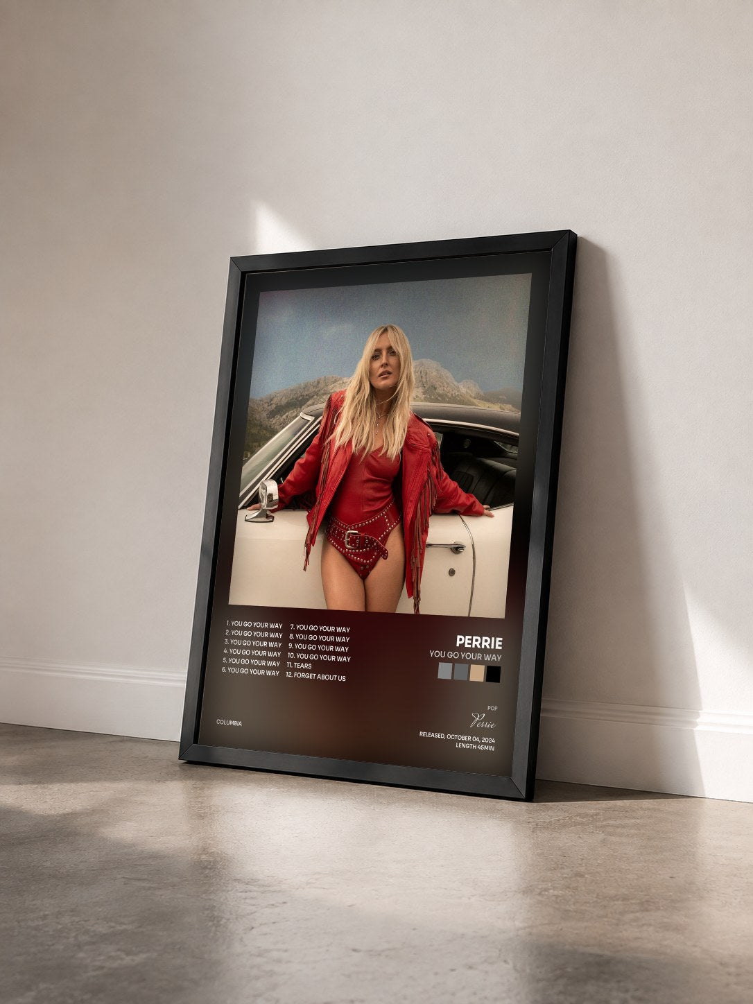 #noir Tableau de l'album You Go Your Way de Perrie vu de trois quarts, cadre noir