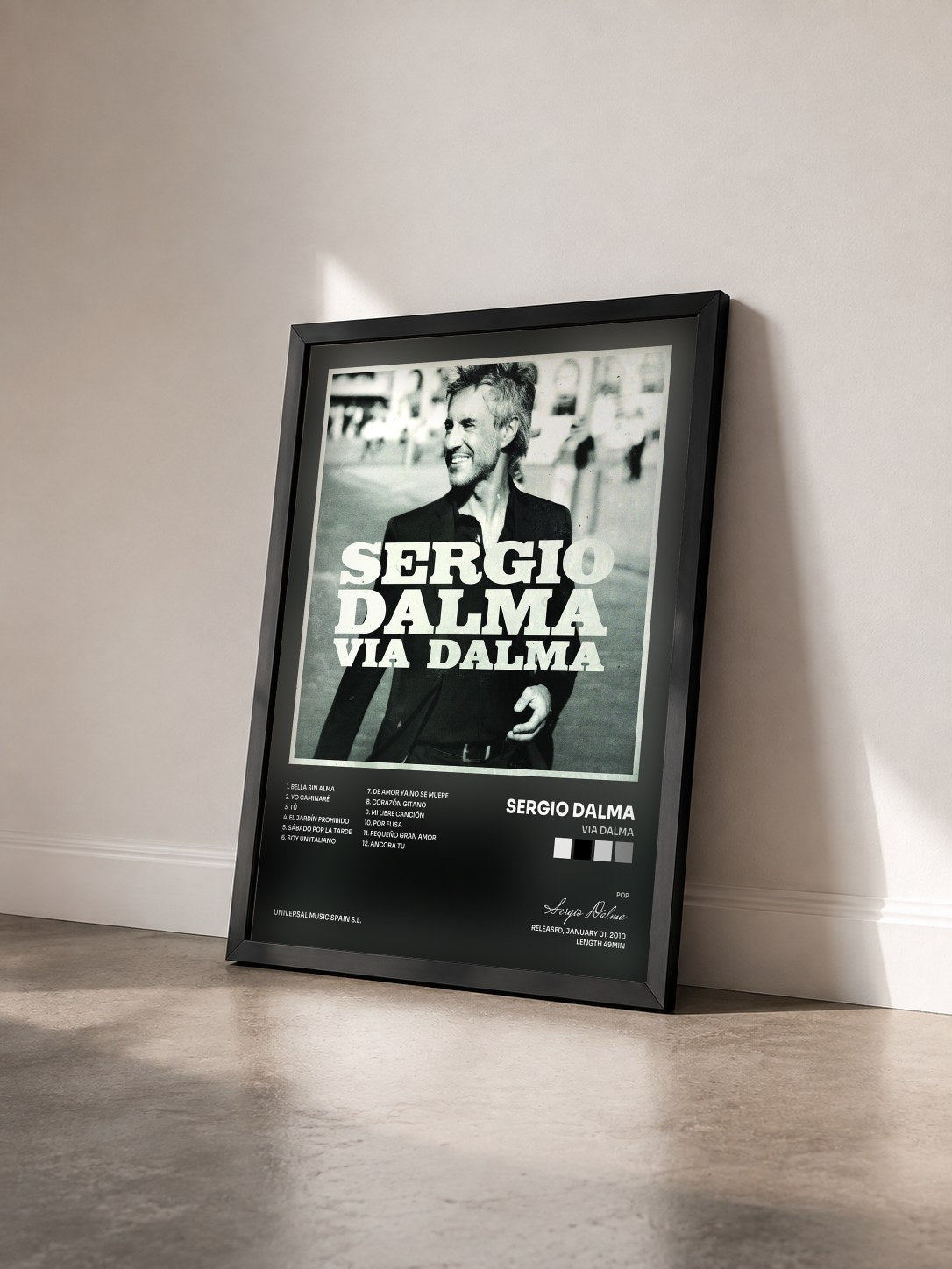 #noir Tableau de l'album Via Dalma de Sergio Dalma vu de trois quarts, cadre noir