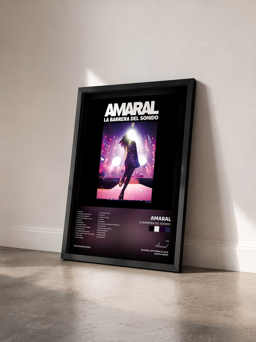 #noir Tableau de l'album La Barrera Del Sonido de Amaral vu de trois quarts, cadre noir