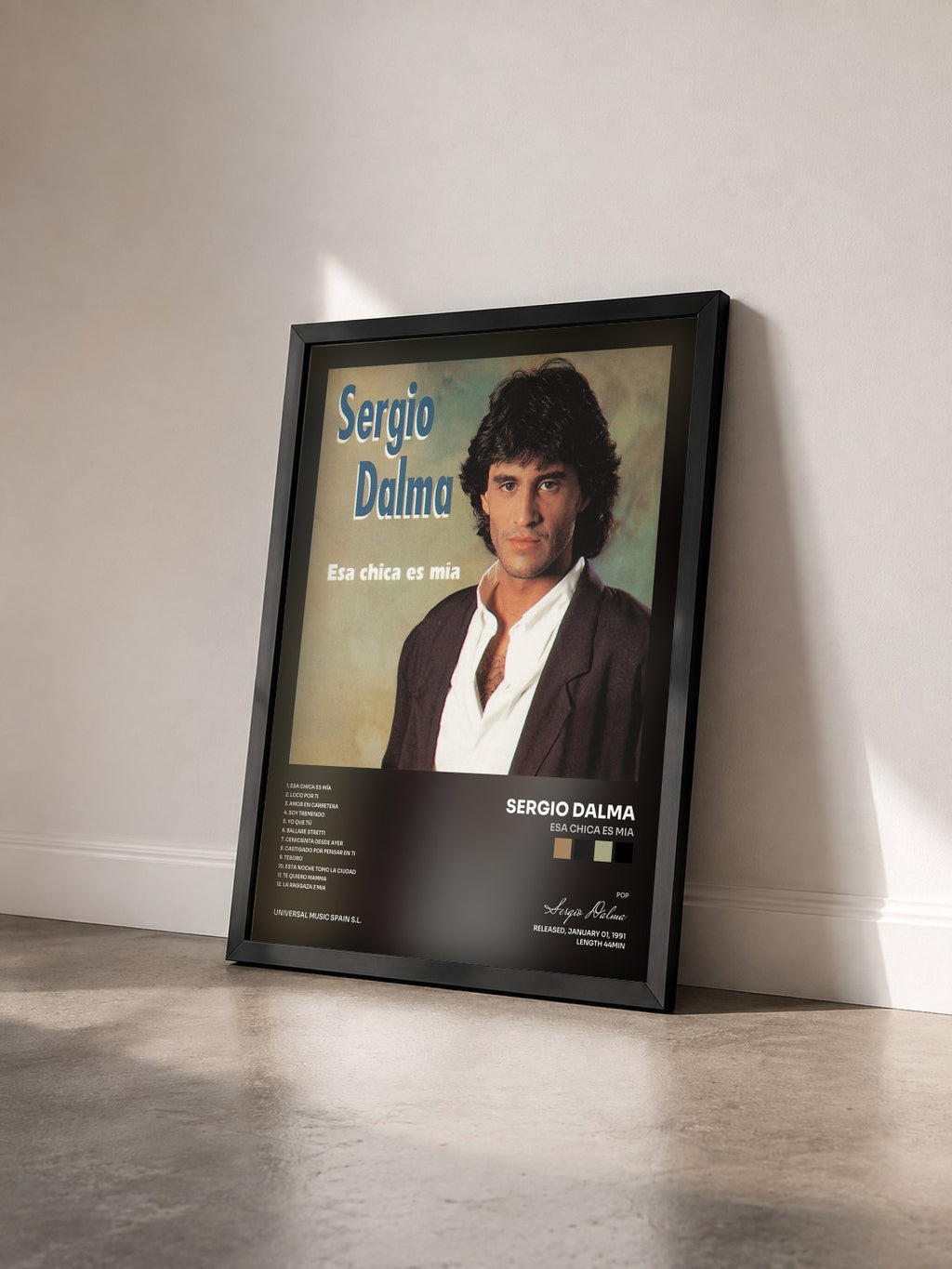 #noir Tableau de l'album Esa Chica Es Mia de Sergio Dalma vu de trois quarts, cadre noir
