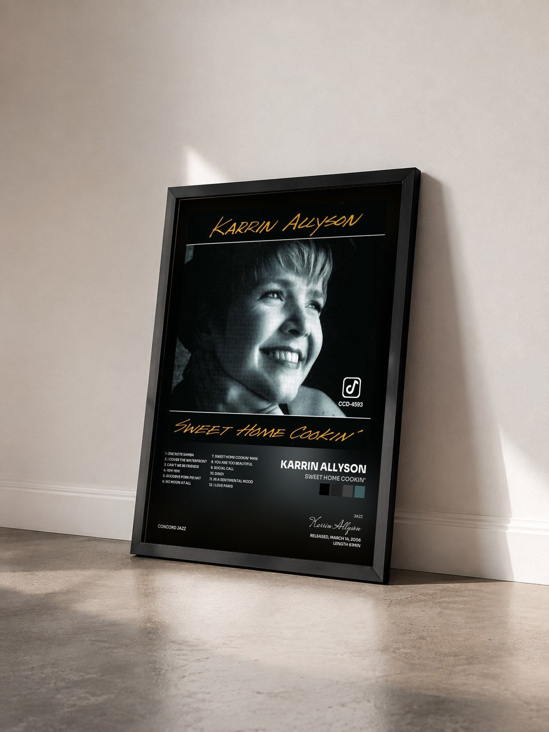 #noir Tableau de l'album Sweet Home Cookin' de Karrin Allyson vu de trois quarts, cadre noir