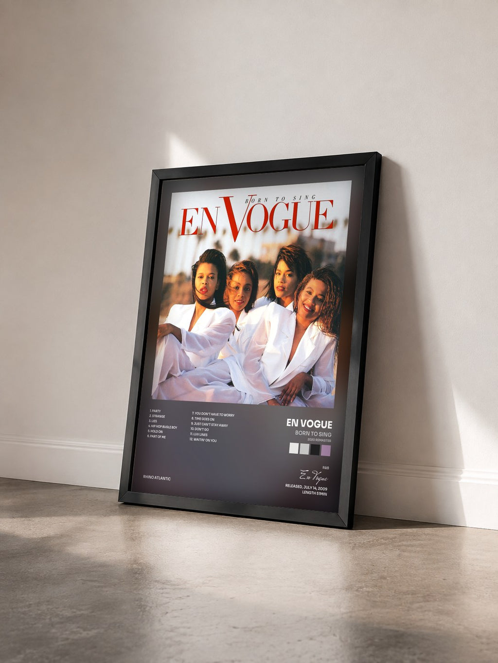 #noir Tableau de l'album Born to Sing (2020 Remaster) de En Vogue vu de trois quarts, cadre noir